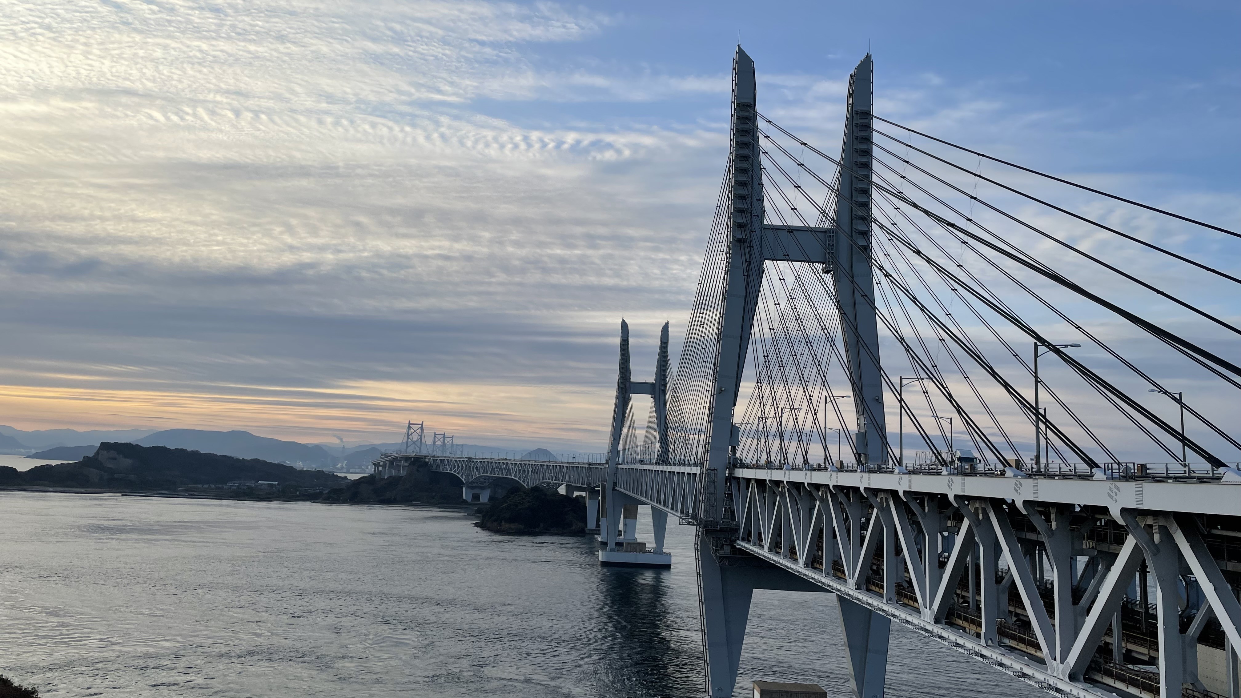 ■瀬戸大橋■（お車で10分）