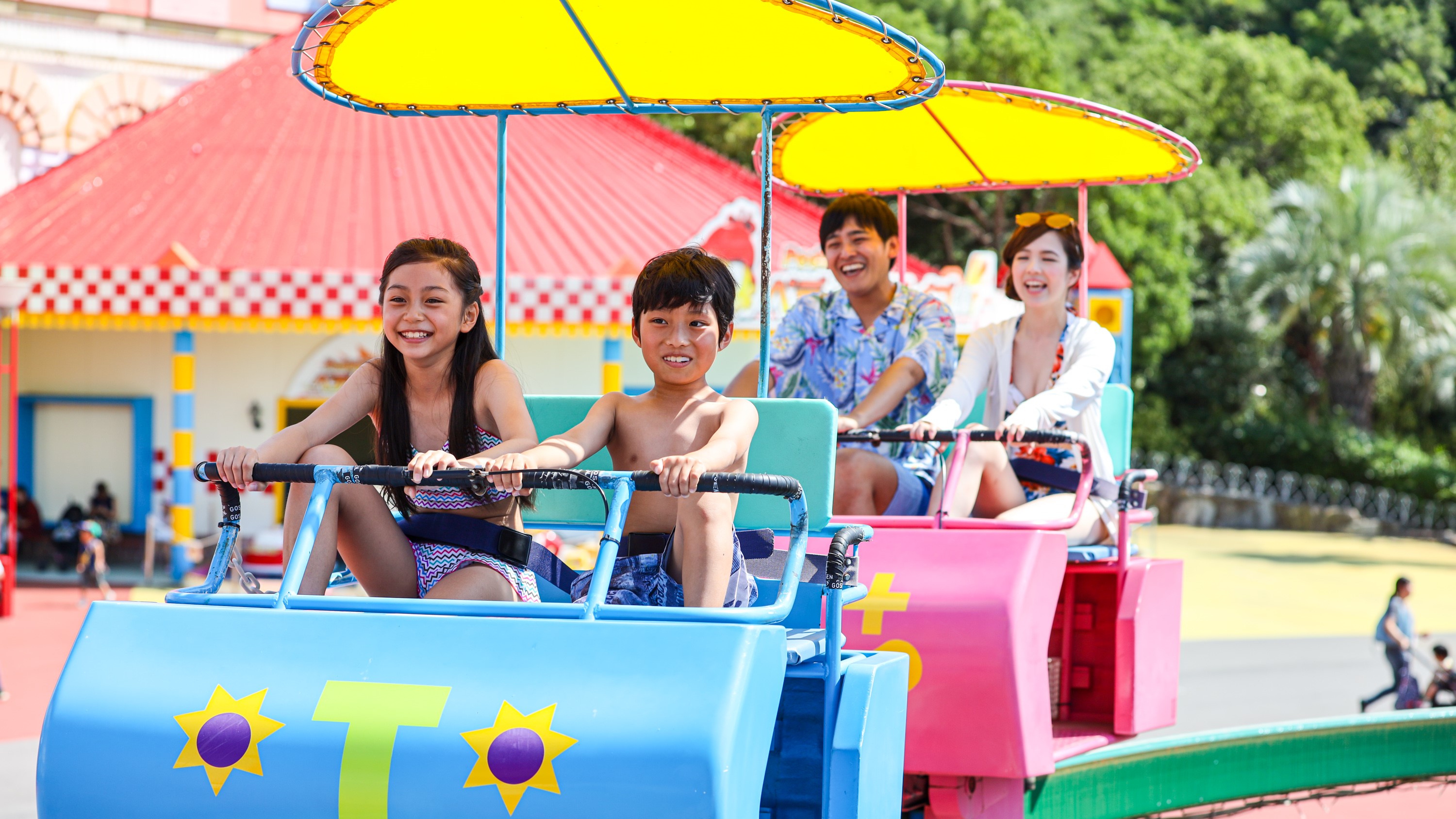 ■レオマワールド■夏はプールリゾート（お車で30分）