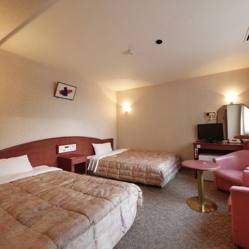 [Twin] Spacious twin room, ideal for traveling to Matsuyama ♪