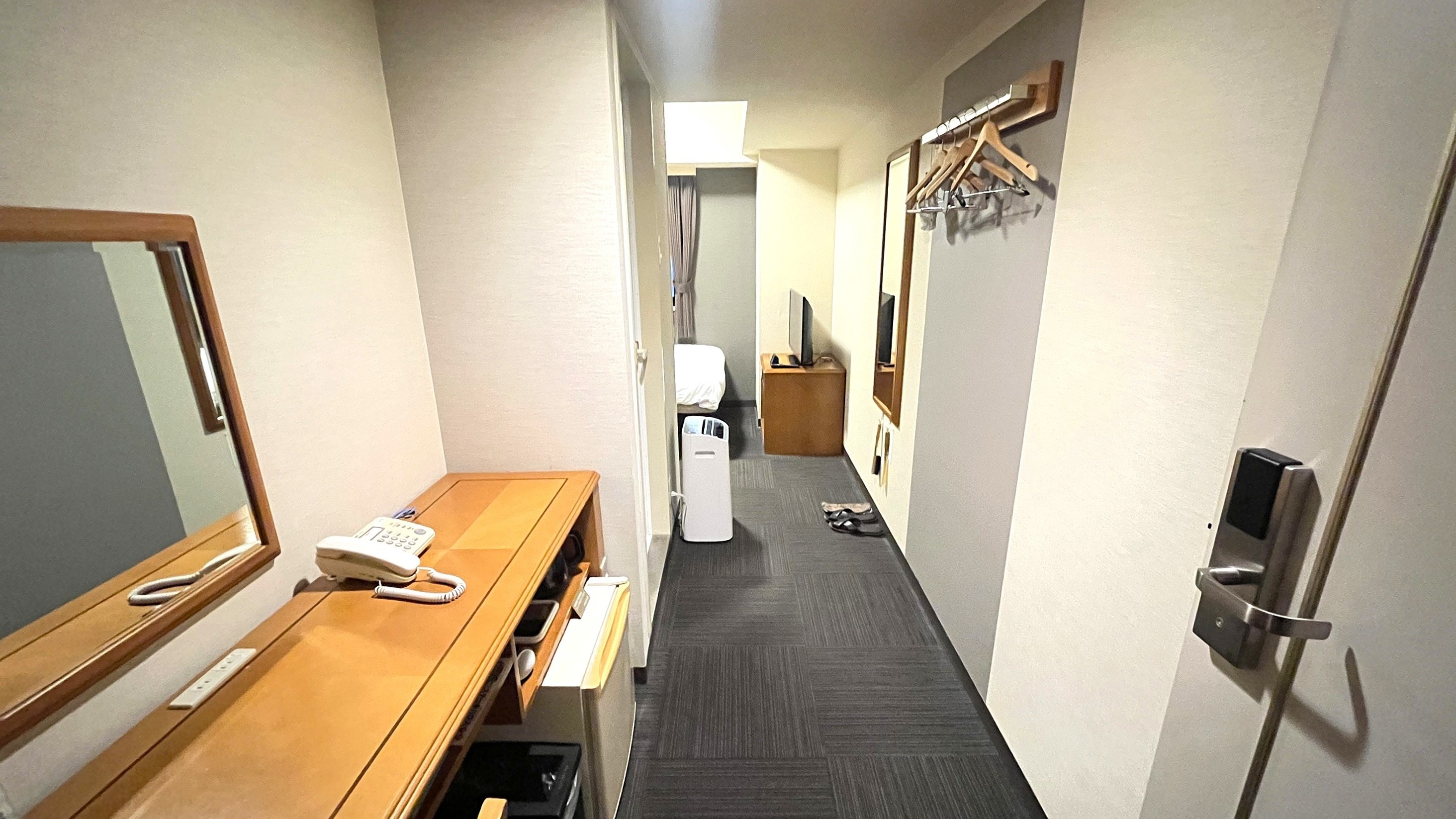 エレベーターサイドルーム