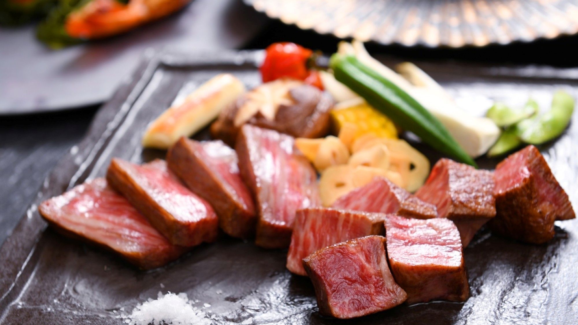 【鉄板焼 潮路】神戸牛食べ比べと海の恵みを味わう〈潮香コース〉付宿泊プラン（2食付）
