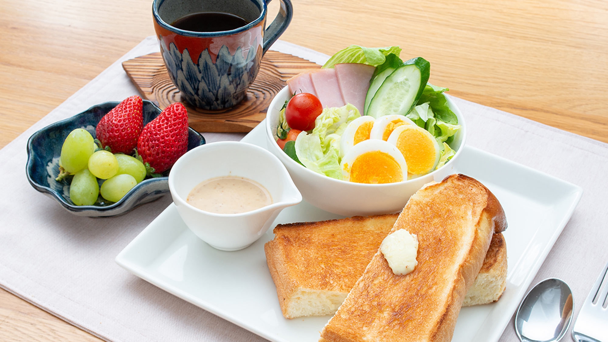 ちょっと外出で地元のおいしいグルメを満喫！徒歩7分の割烹料理屋でご夕食【2食付】