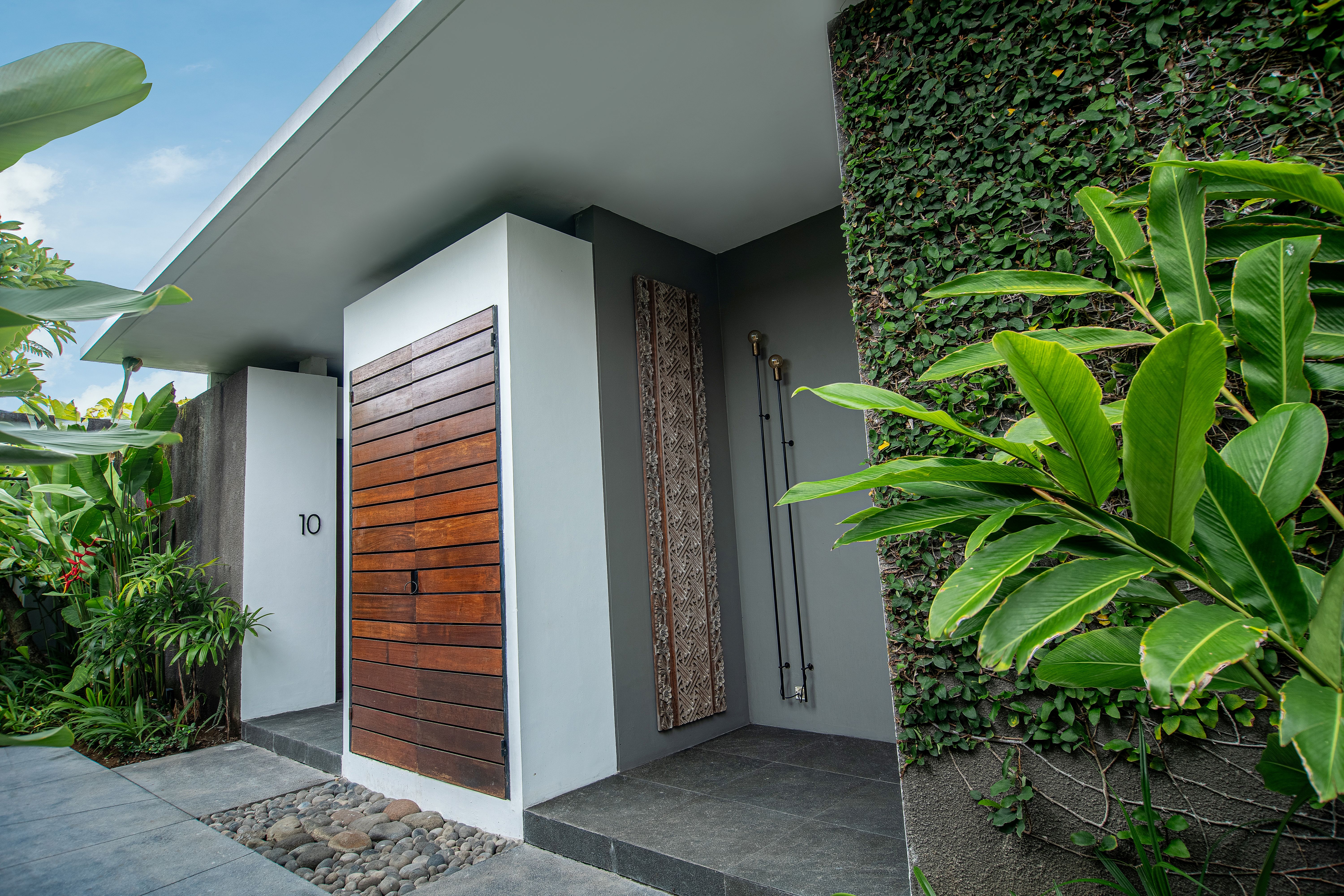 アビア　ヴィラ　レギャン