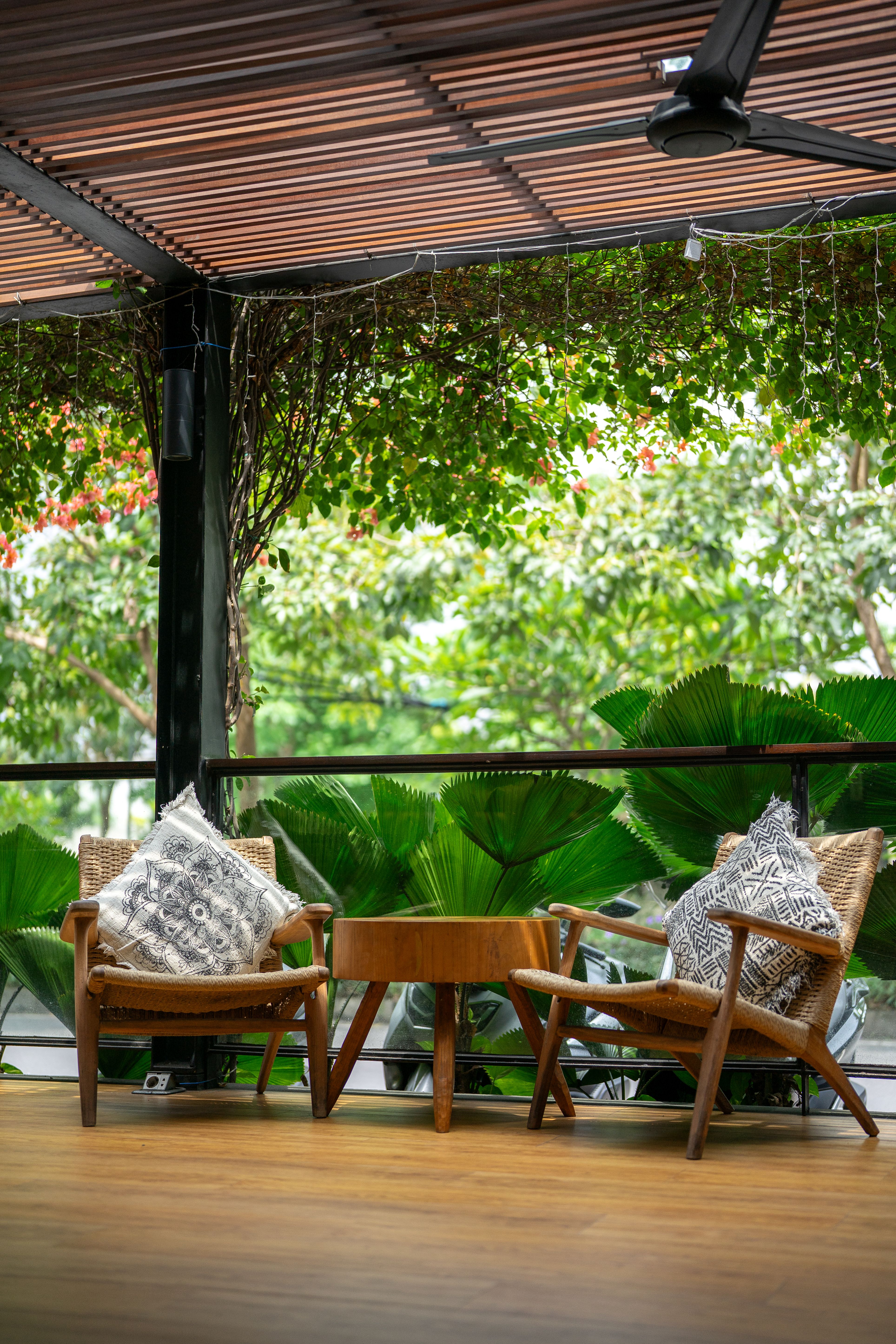 アビアカフェ＆バー