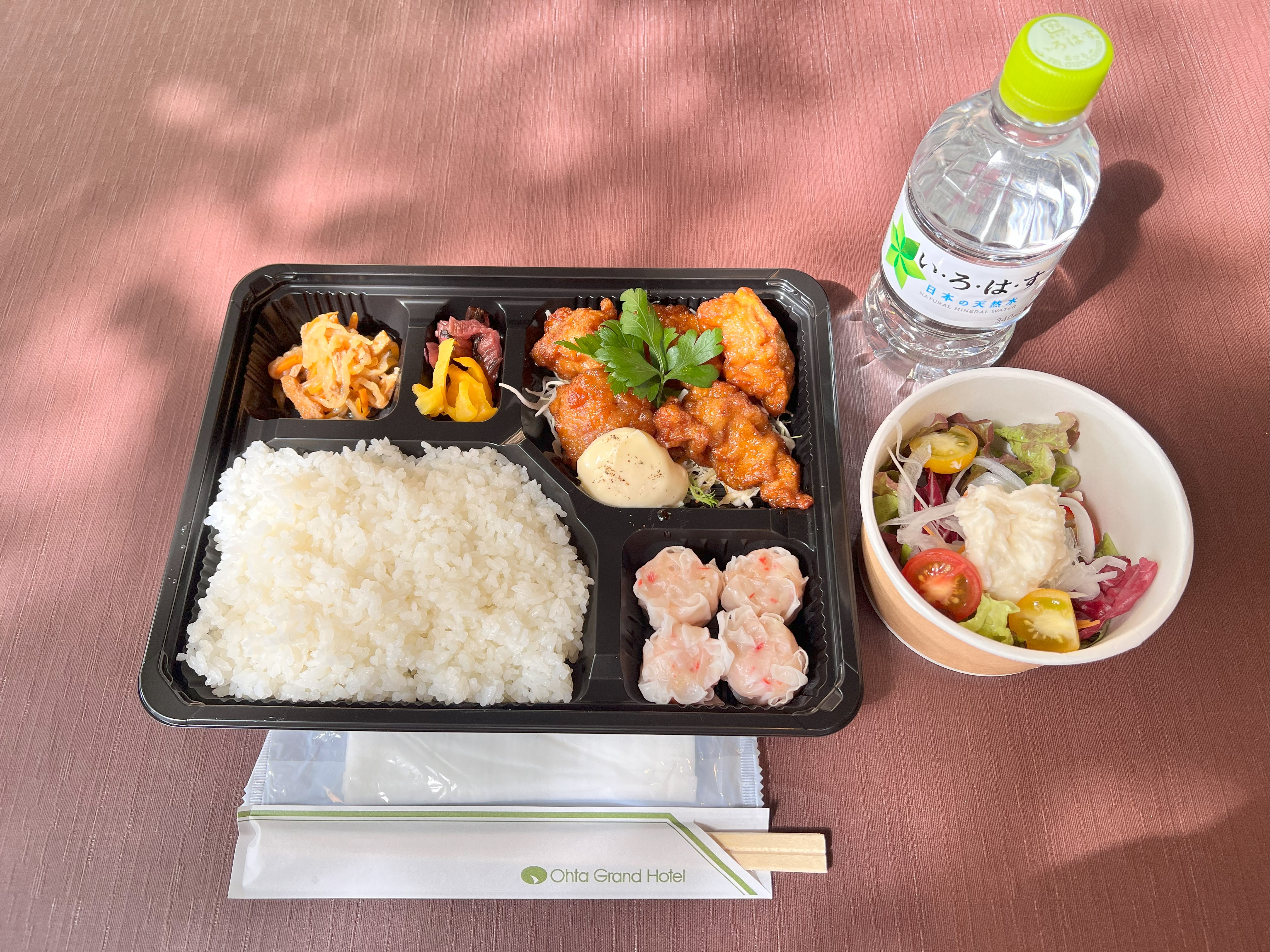 南蛮から揚げ弁当・サラダ・ミネラルウォーター付