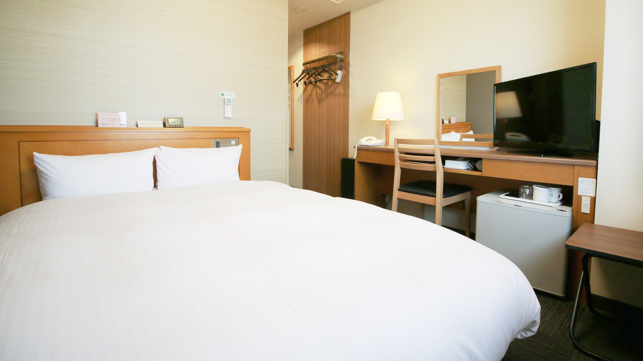 セミダブルルーム