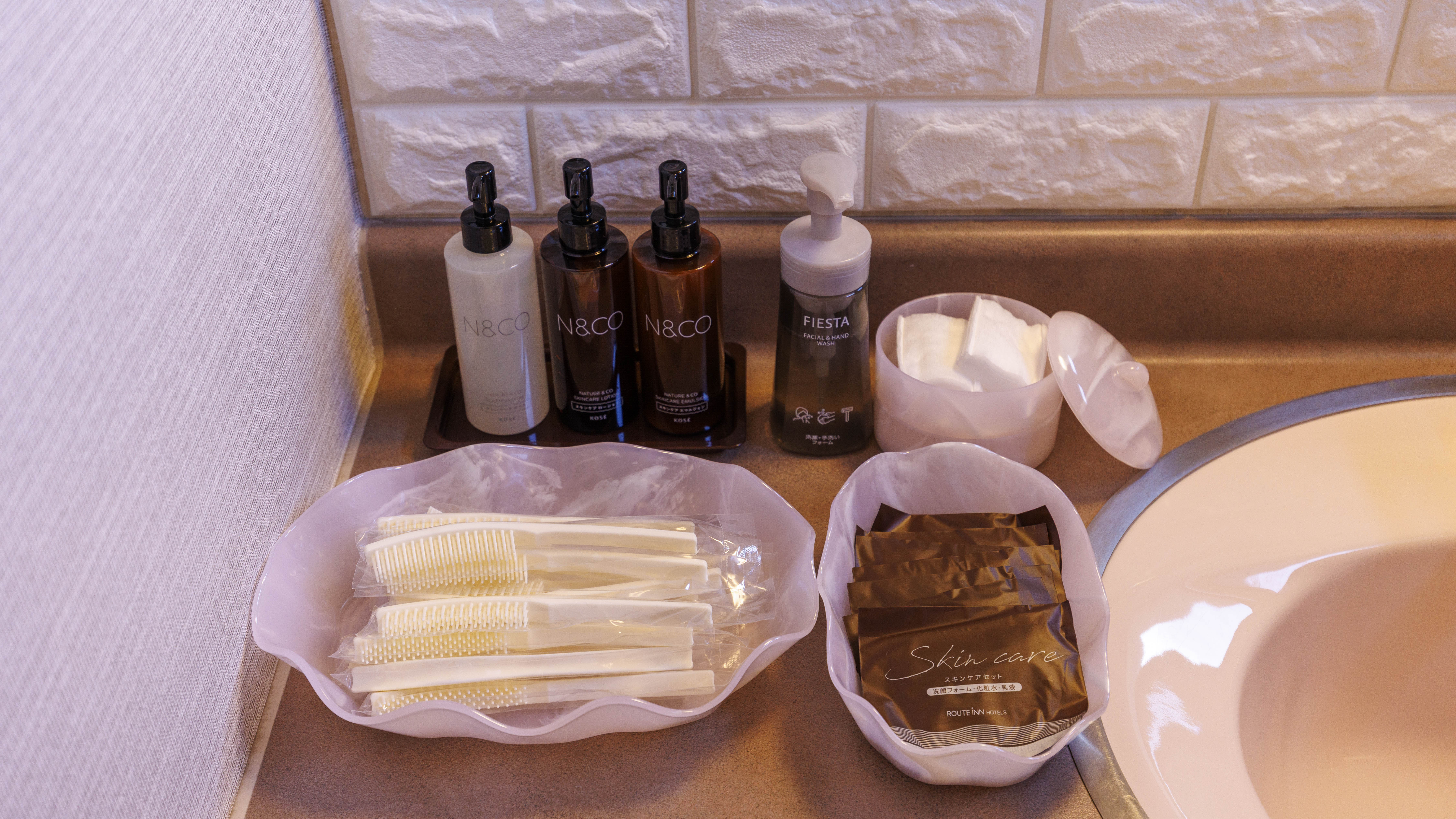 本館女性大浴場脱衣所アメニティ