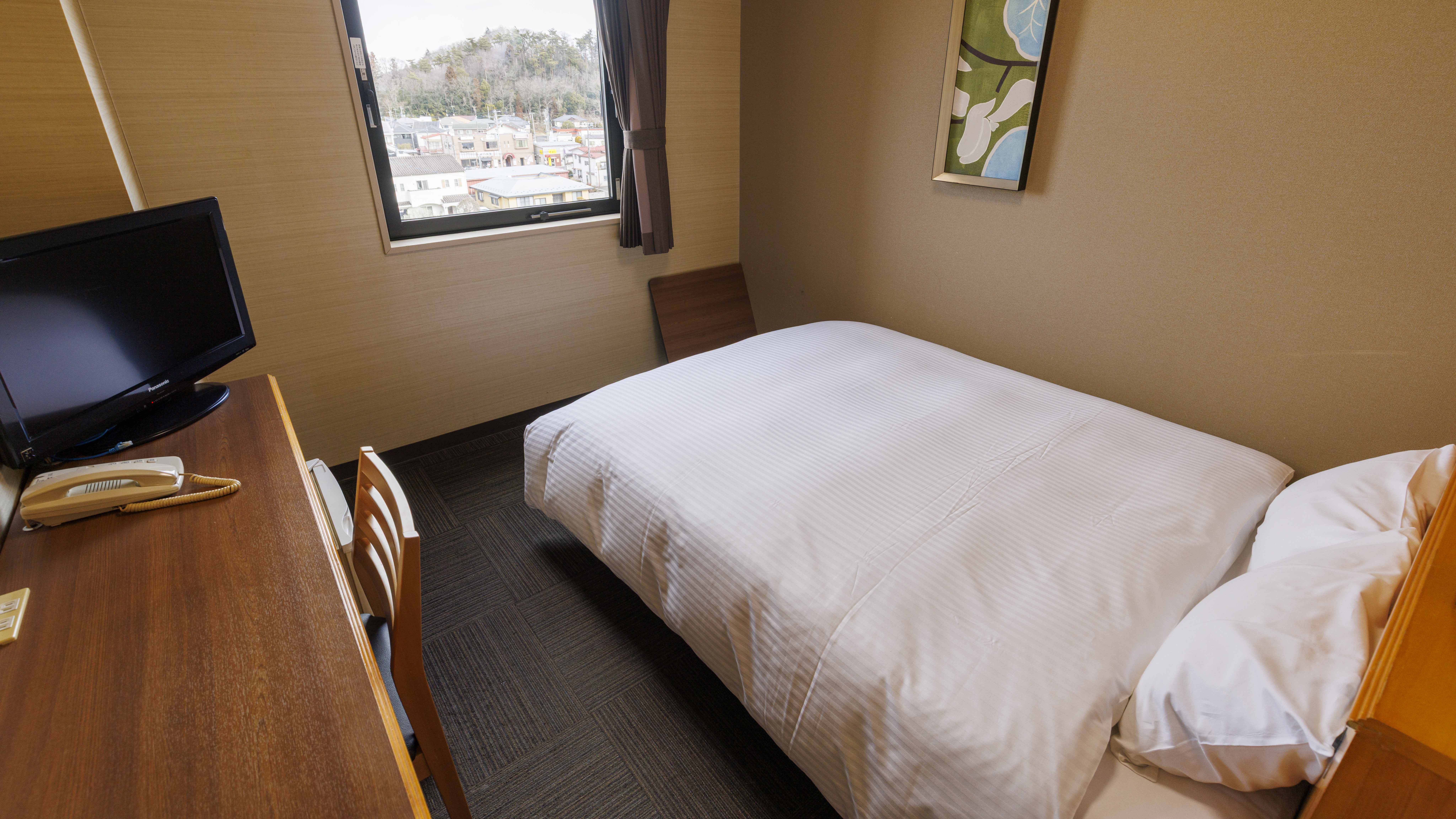 本館セミダブルルーム1