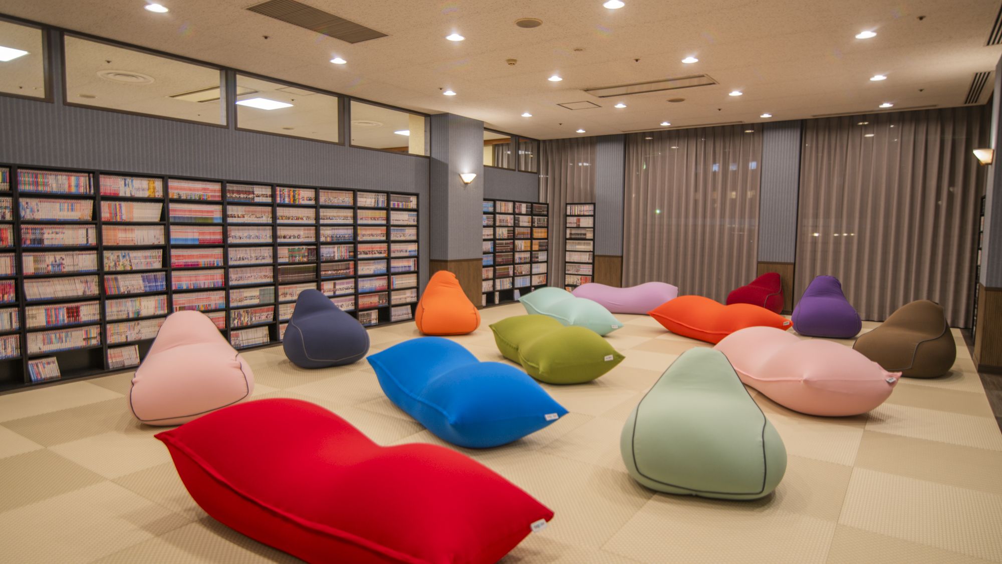 ろっこうの湯　湯上り処（ヨギボー・漫画）