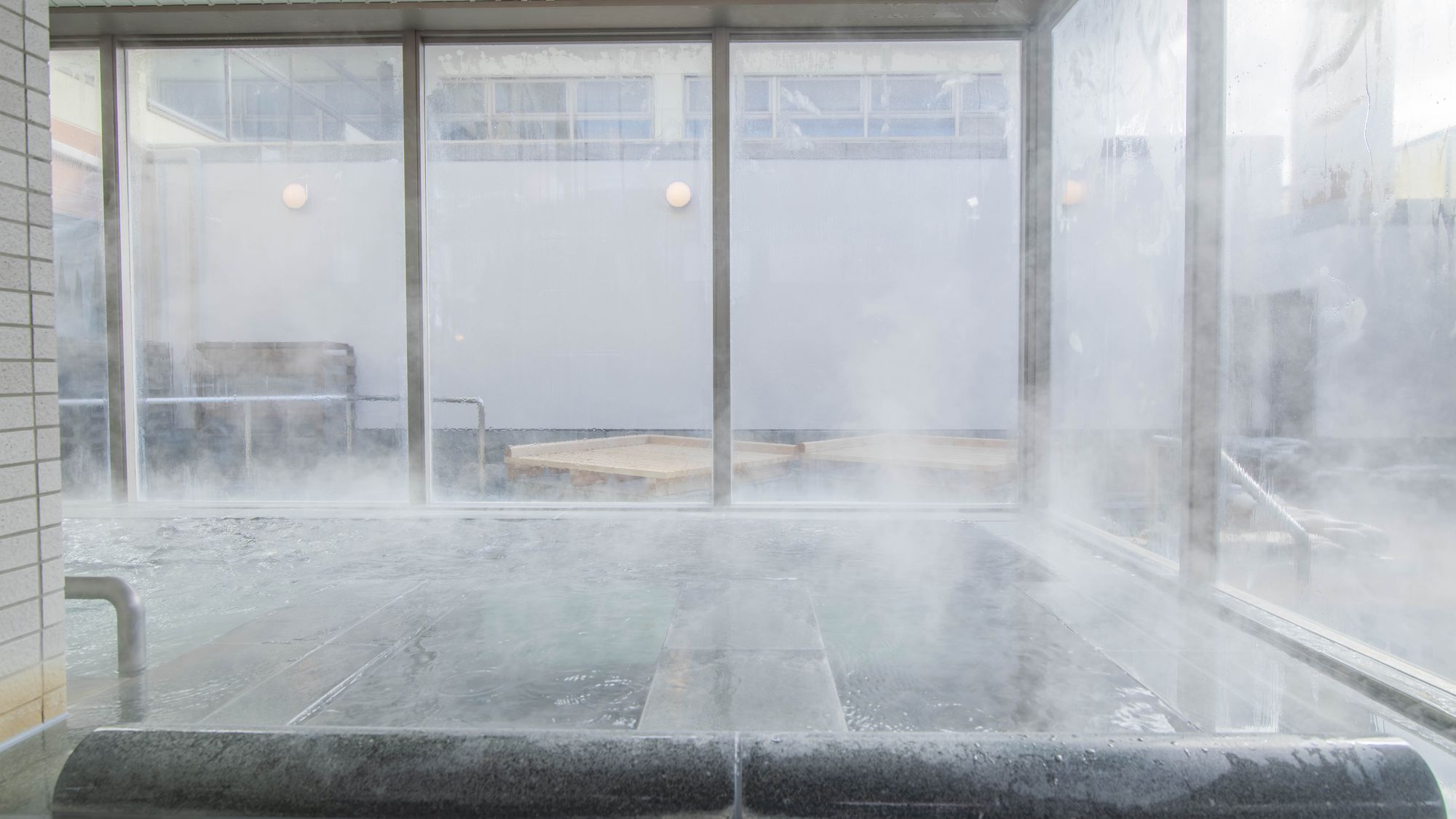 ろっこうの湯　寝湯