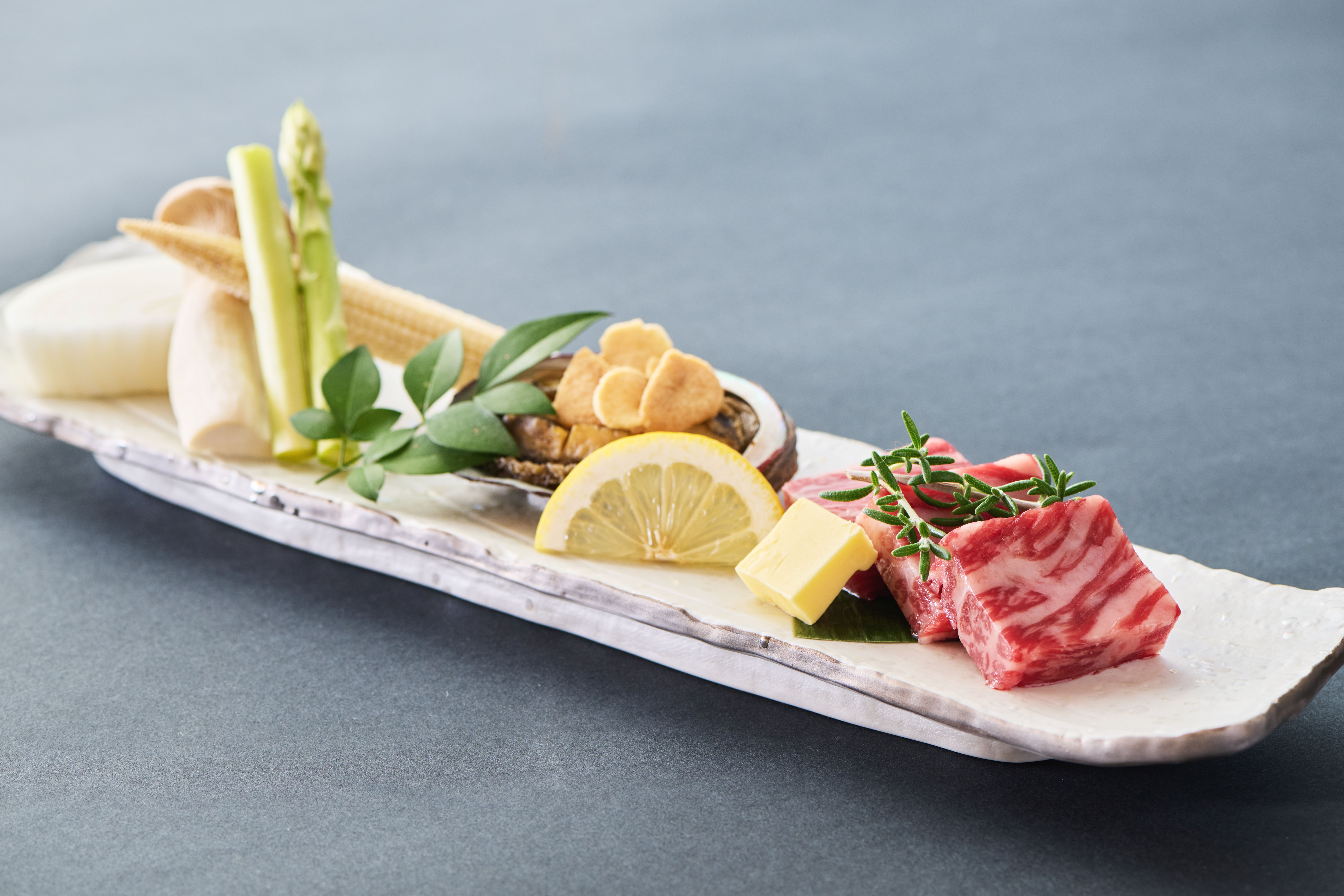 オリーブ牛陶板焼き