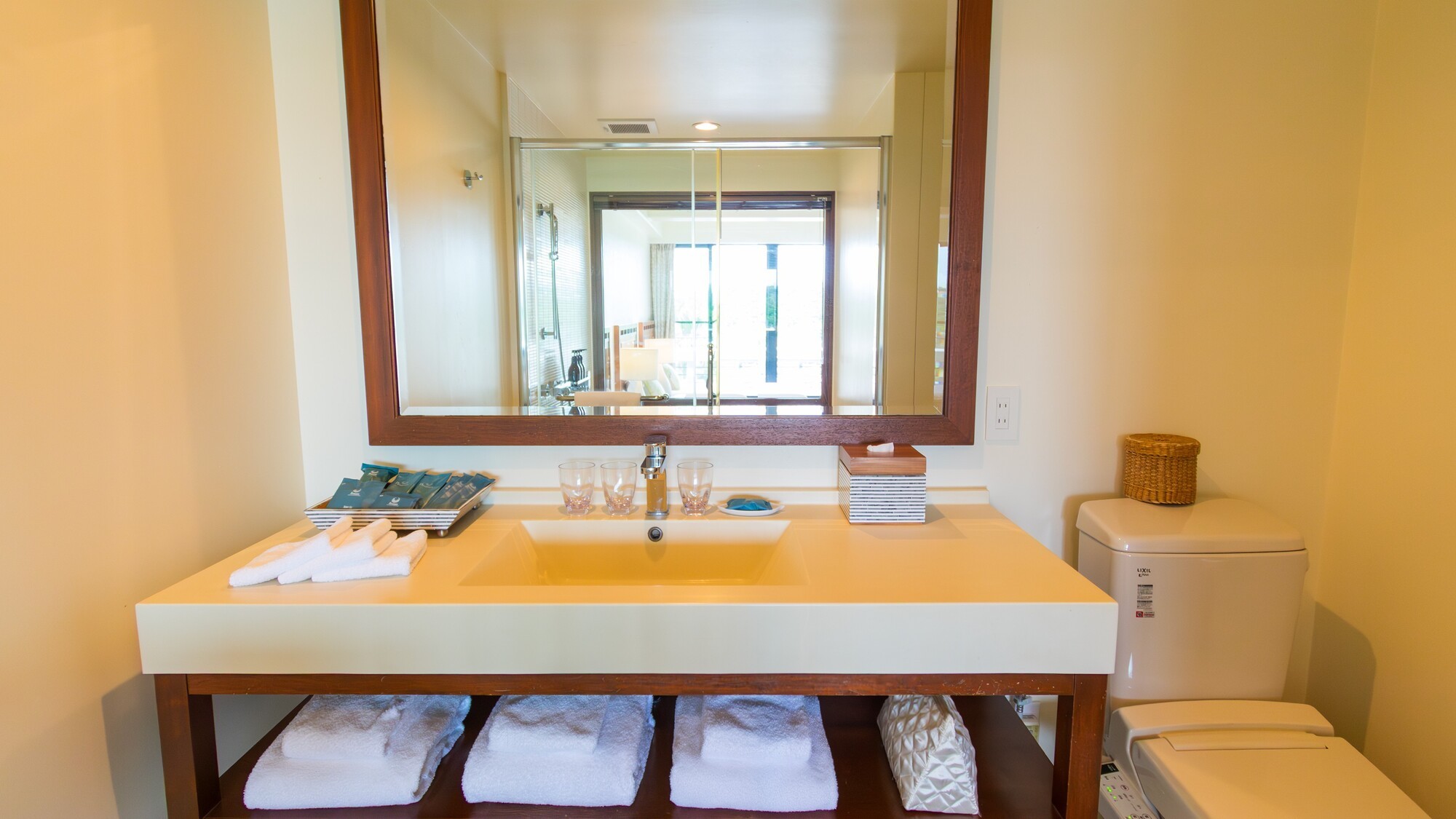 ナチュラルデラックス　パウダールーム