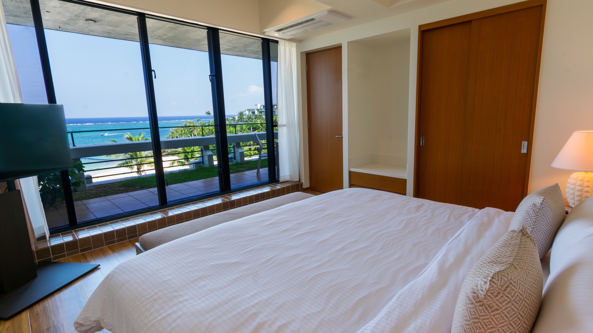 ベットルーム（MBスイート）