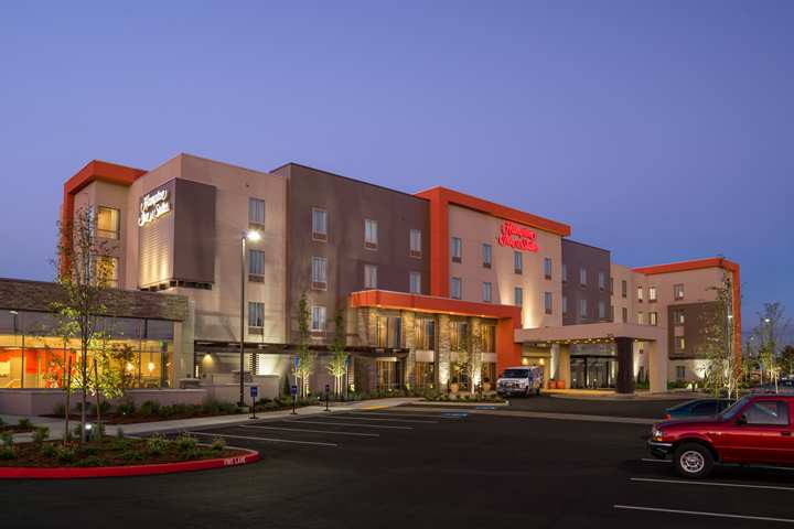 ハンプトン イン アンド スイーツ ポートランド バンクーバー Hampton Inn And Suites Portland Vancouver Wa 設備 アメニティ 基本情報 楽天トラベル