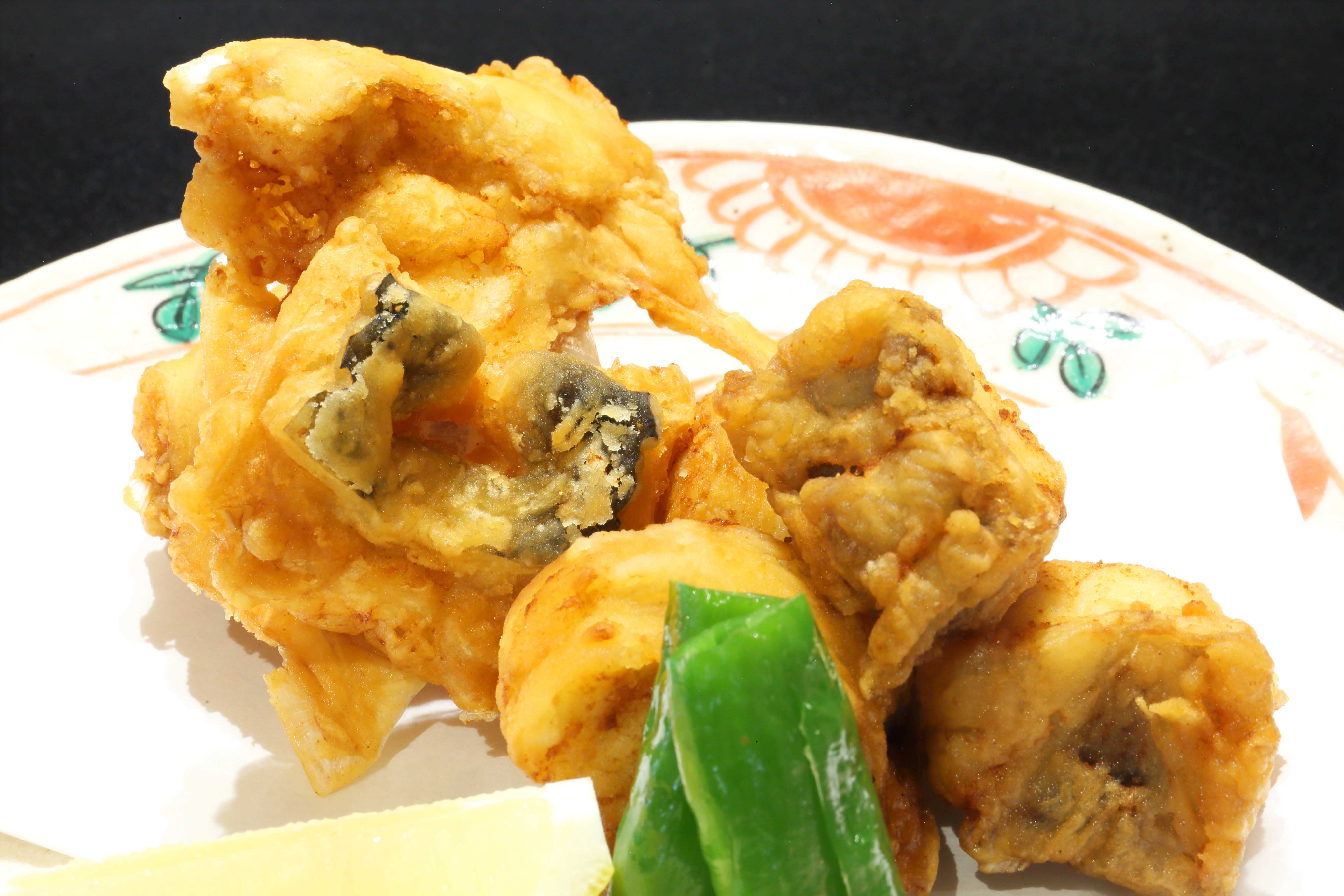 料理　ふぐ尽くし会席（2）　／　とらふぐ唐揚げ