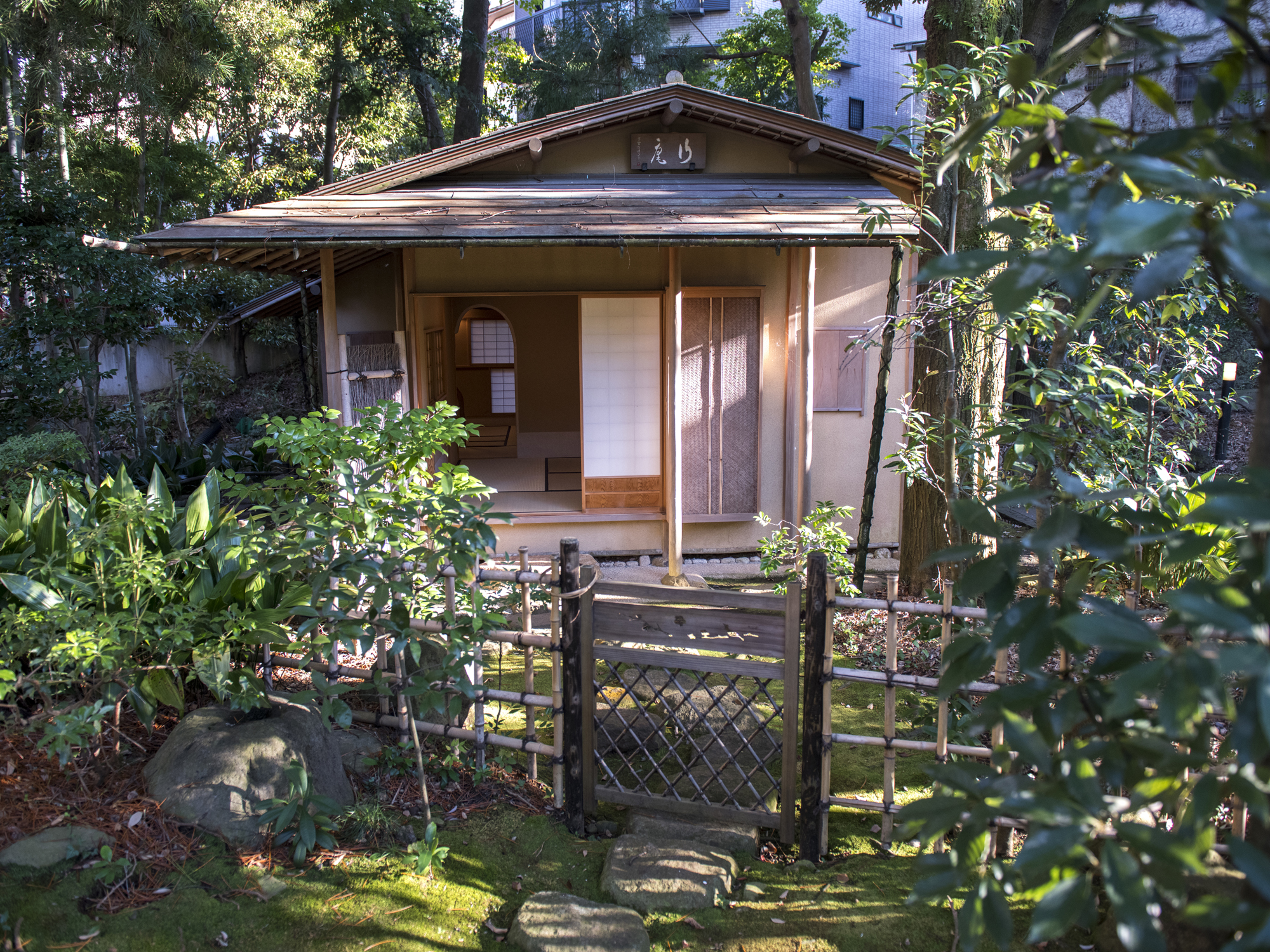 日本庭園　茶室　外観