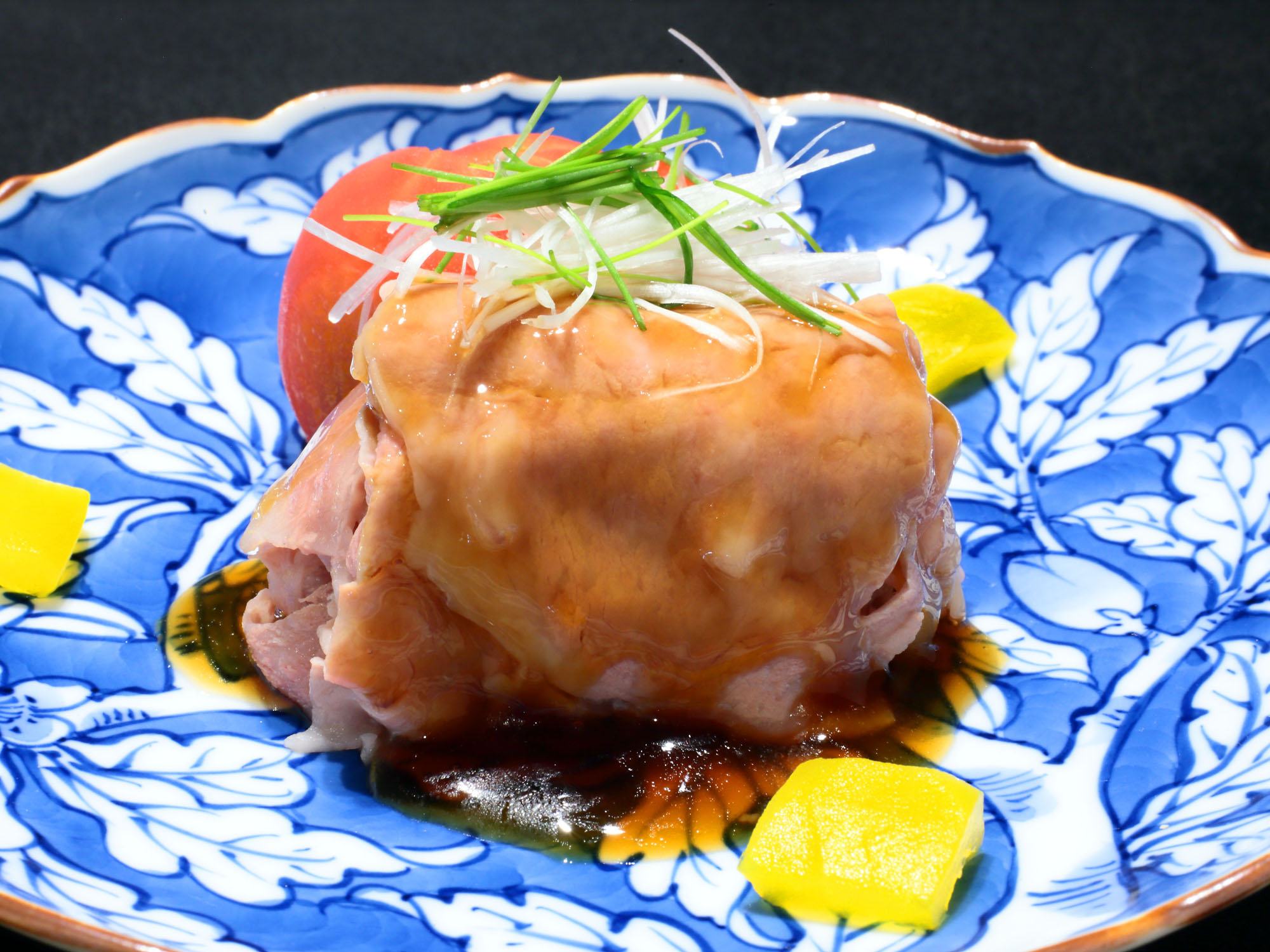 料理　煮物　／　夏　黒毛和牛ロース冷しゃぶ仕立て