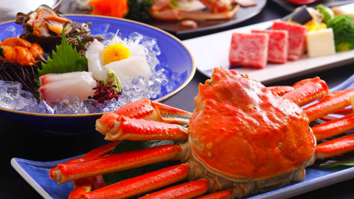 冬の王道のズワイ蟹姿1枚＋県産鳥取和牛をお愉しみください