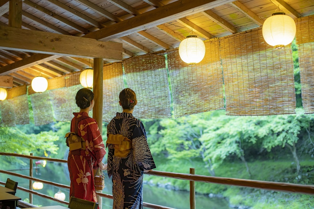 【高雄川床×京料理】早トク☆京都の夏を堪能！伝統の納涼プラン〜金土日祝は舞妓が舞う特別な夜に〜2食付