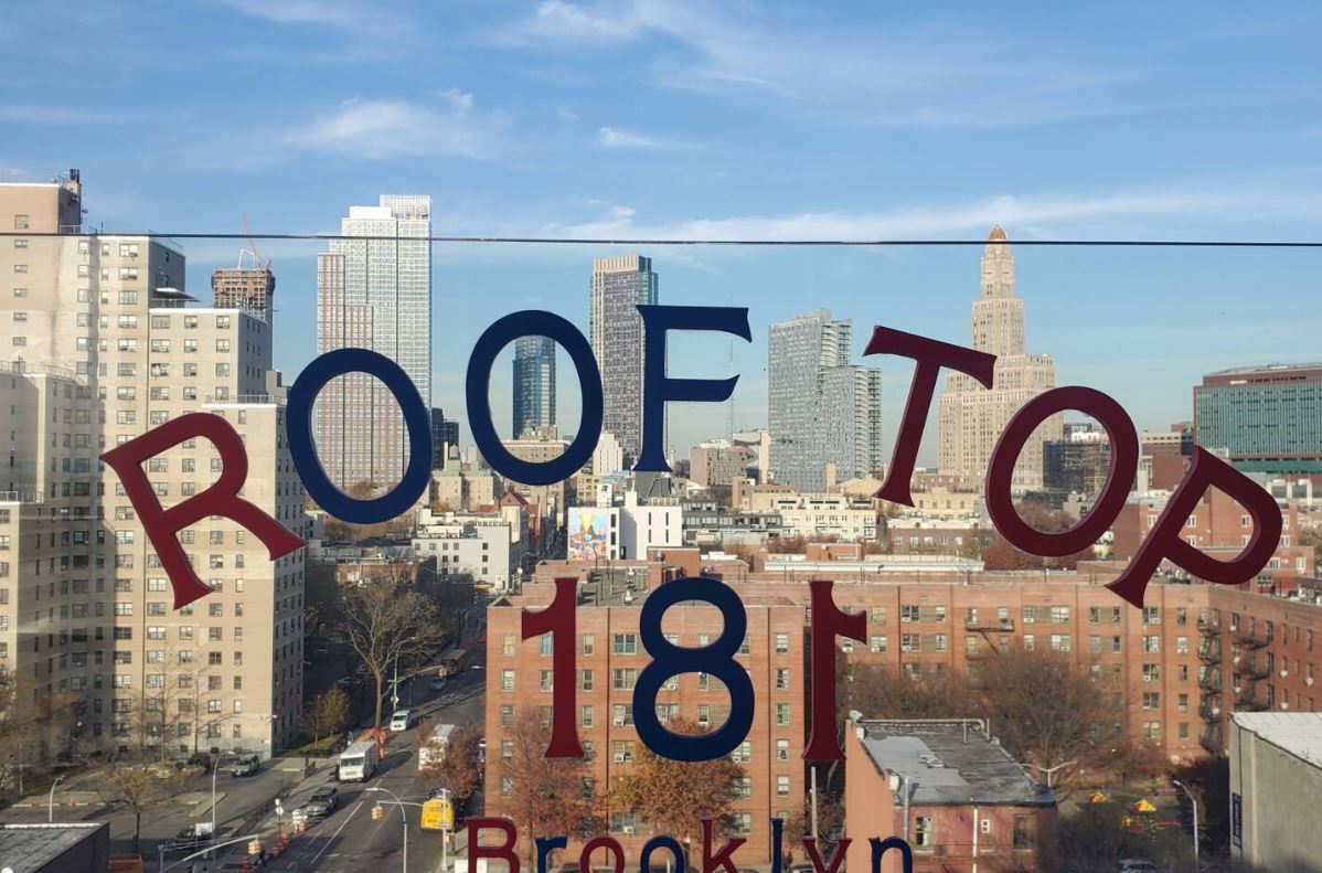 ルーフトップラウンジ