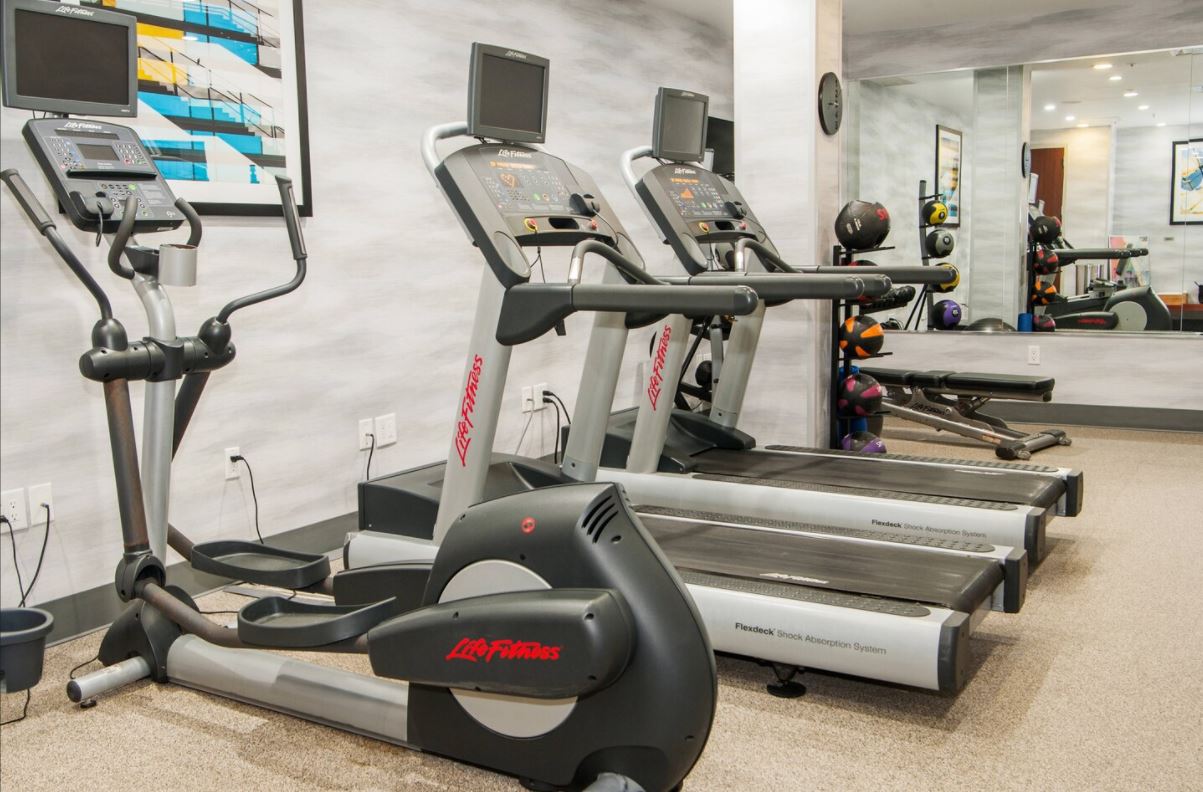 フィットネスセンター