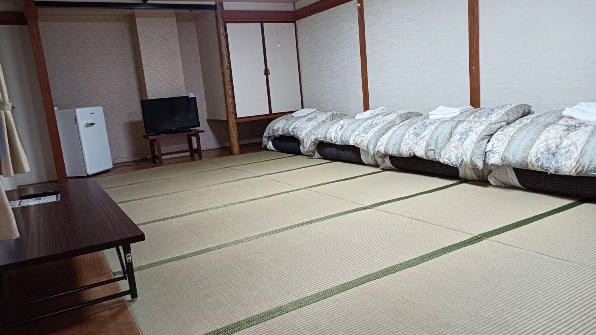 □禁煙□ 和室14畳  【アウトバス／風呂・トイレ共用】