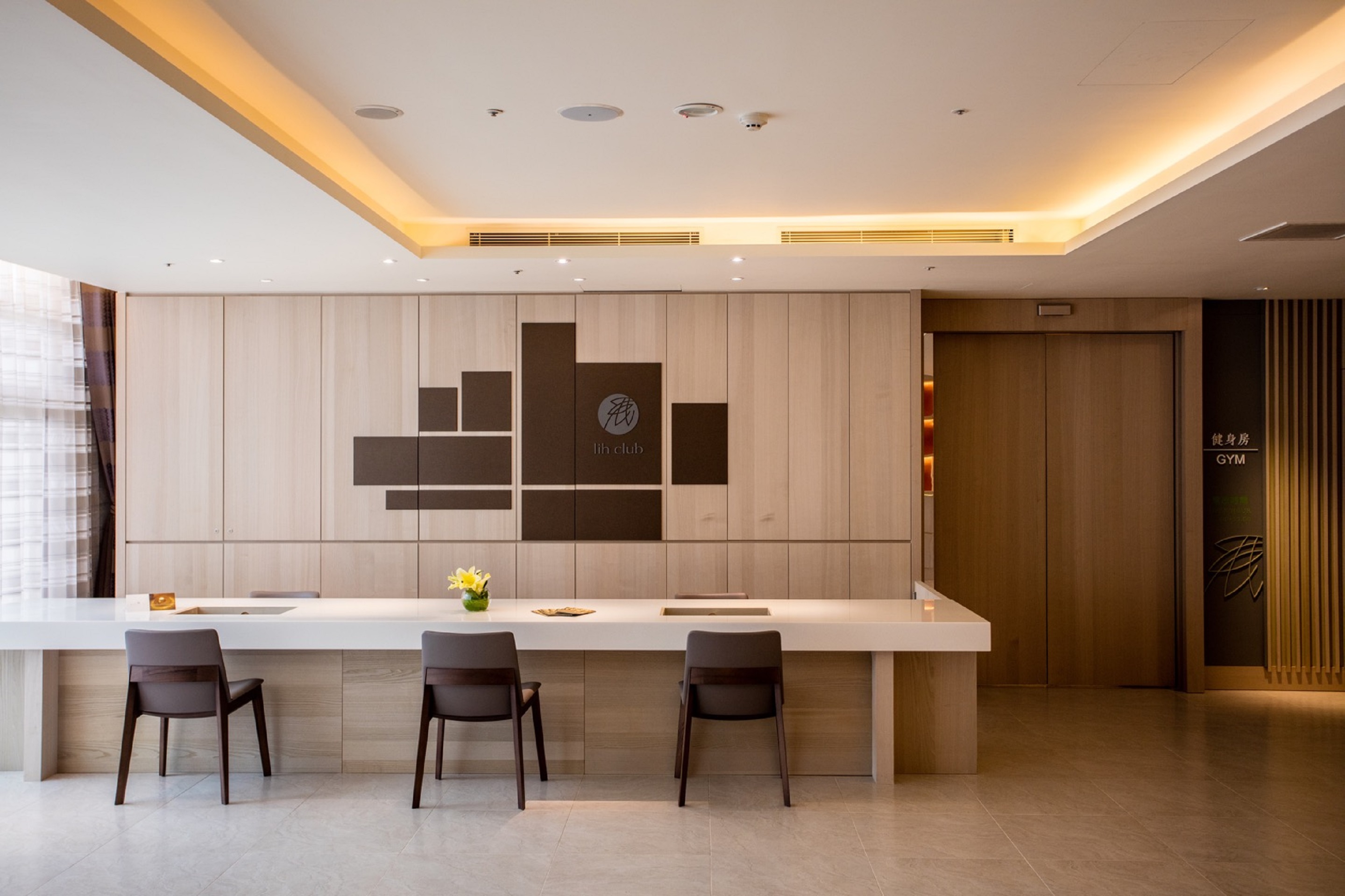 クラブ（lih Club）