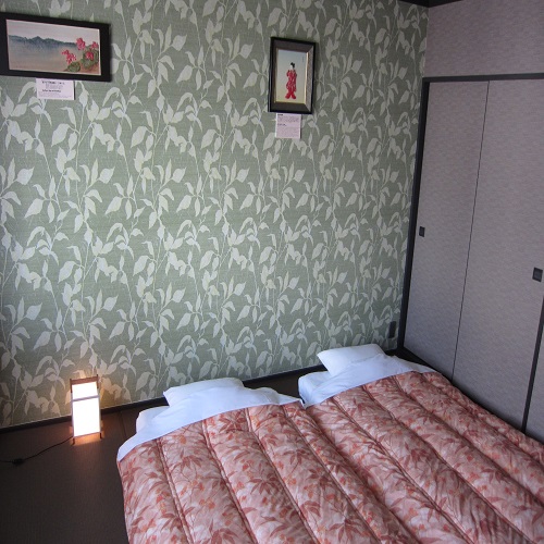和室【JAPANESE　ROOM】寝室