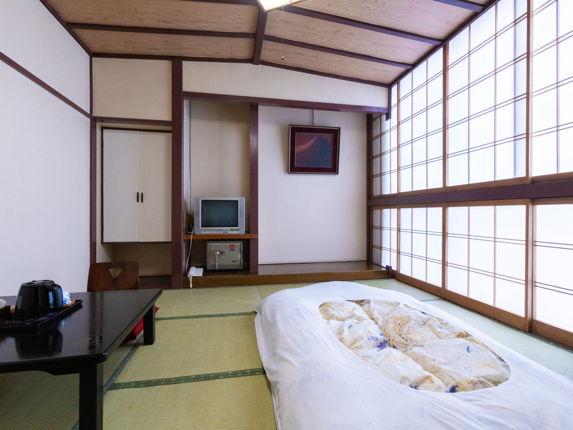 ビジネスタイプ和室_バストイレ共用（準喫煙）電子タバコのみ可