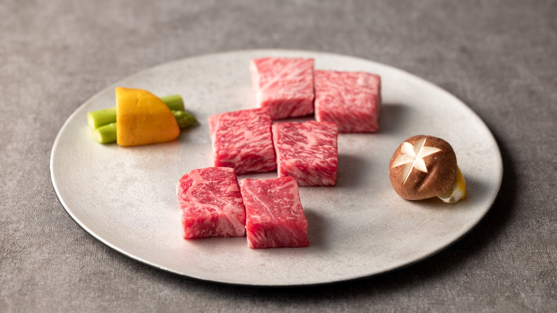 【上質牛食べ比べ】◆上級会席＆ブランド佐賀牛＆第２ブランド黒毛和牛＆和牛◆朝夕個室風