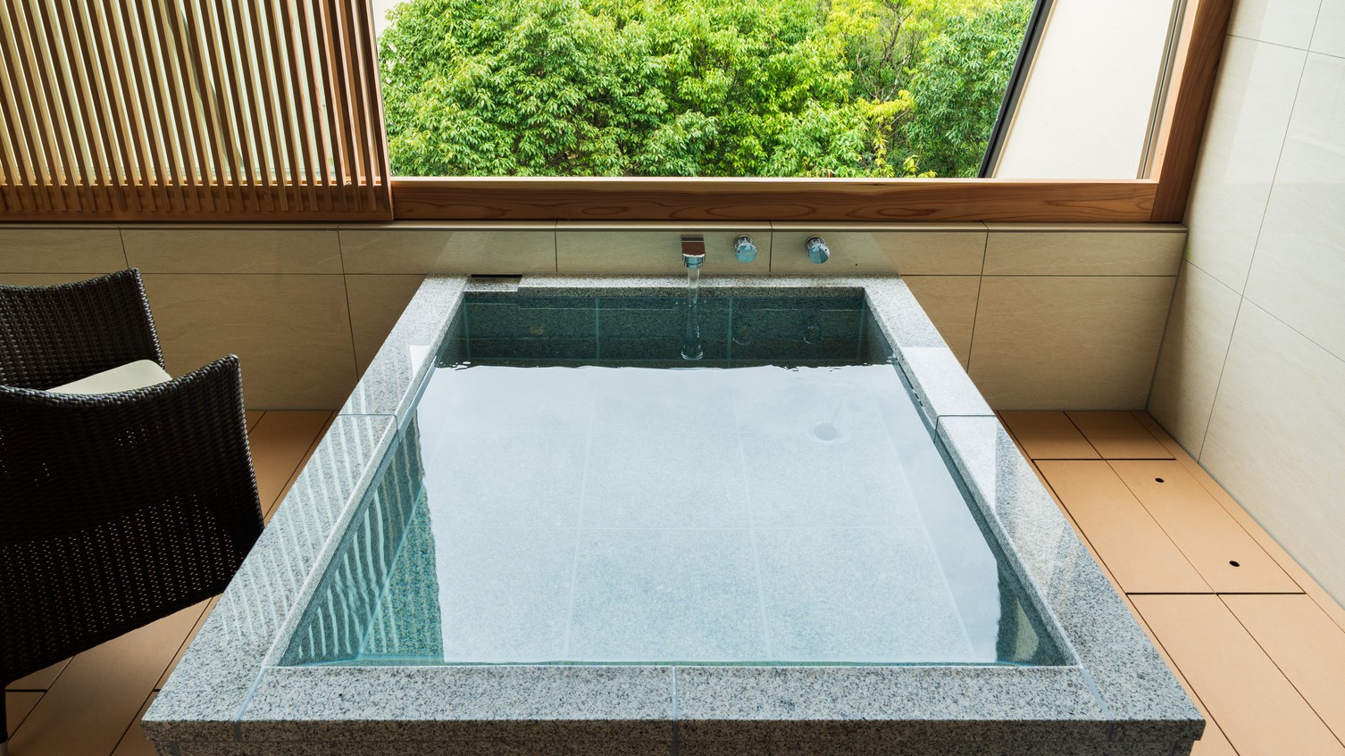 デラックス60平米A（ワイド露天風呂ルーム付）