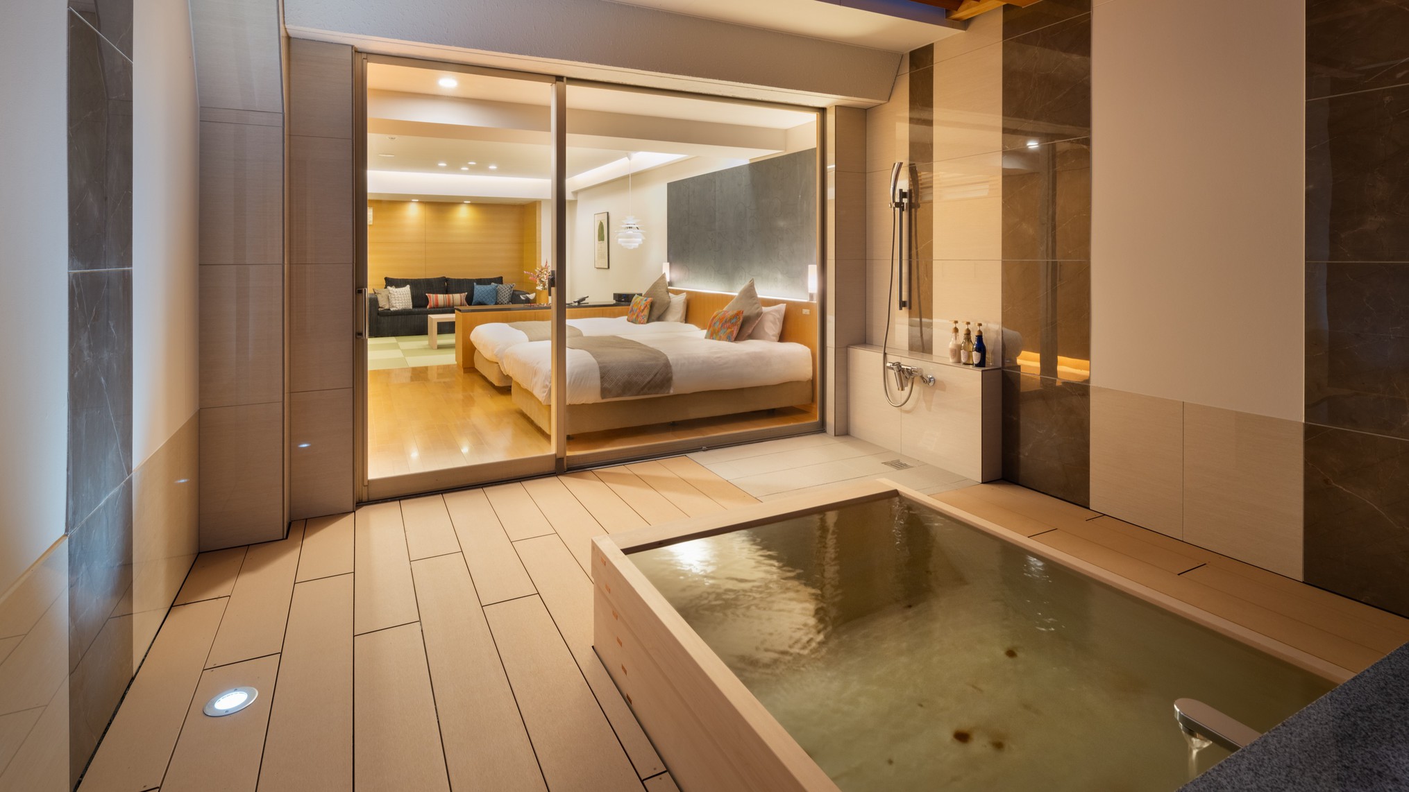 デラックス70平米和洋室C（ワイドひのき露天風呂ルーム）