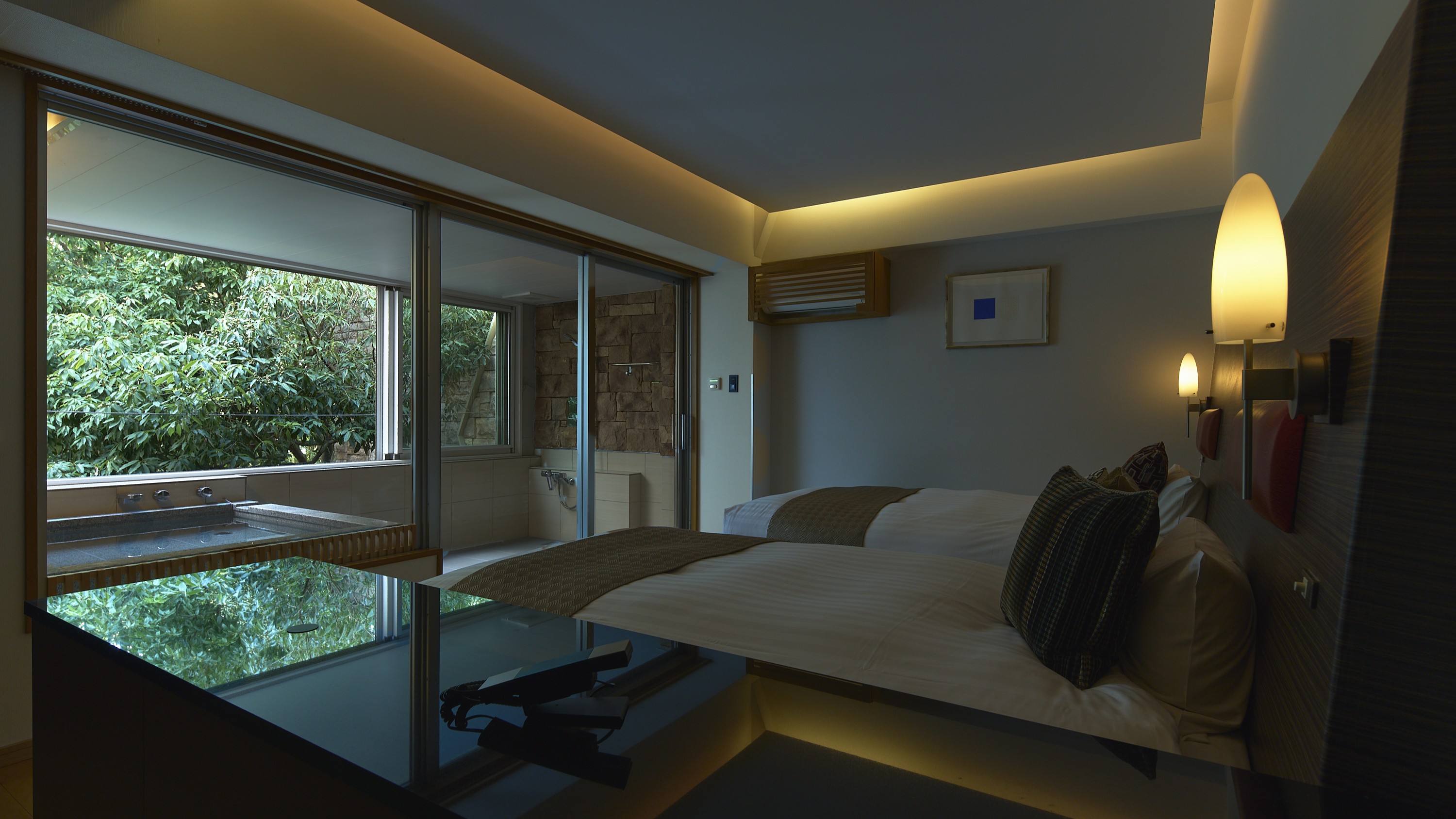 デラックス60㎡和洋室Ｄ（緑と石壁の露天風呂）