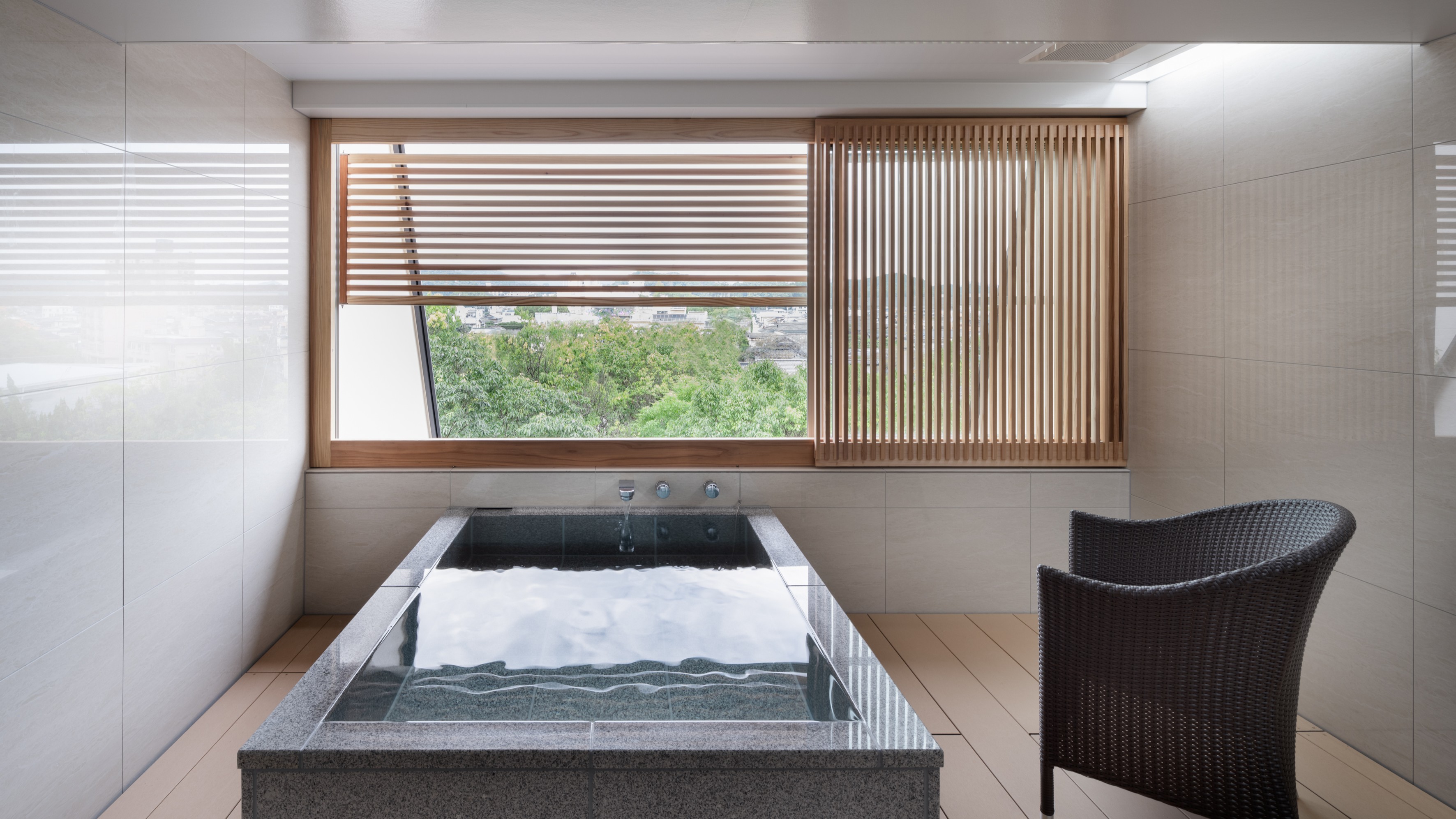 デラックス60平米A（ワイド露天風呂ルーム付）