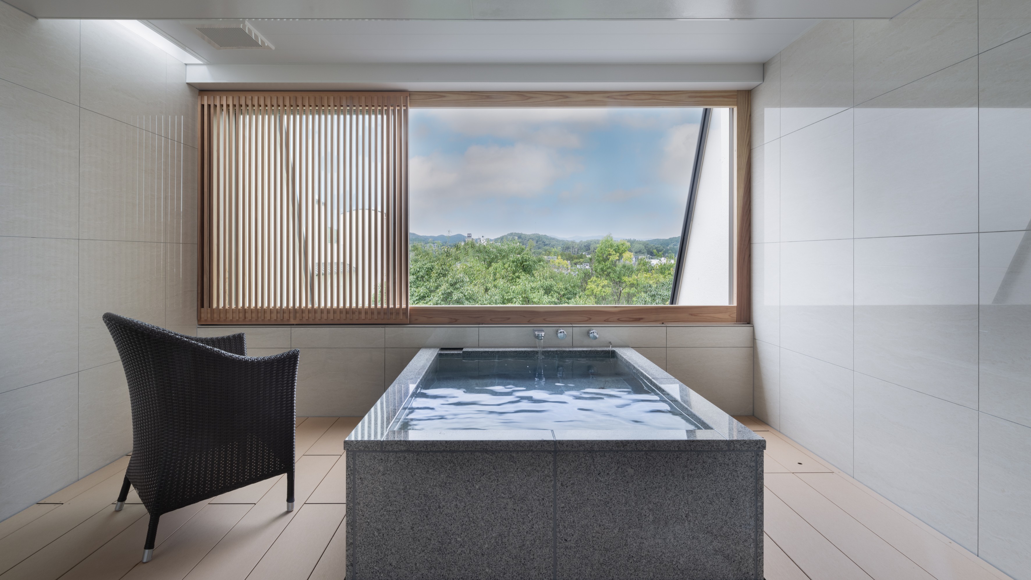 デラックス60平米B（ワイド露天風呂ルーム付）