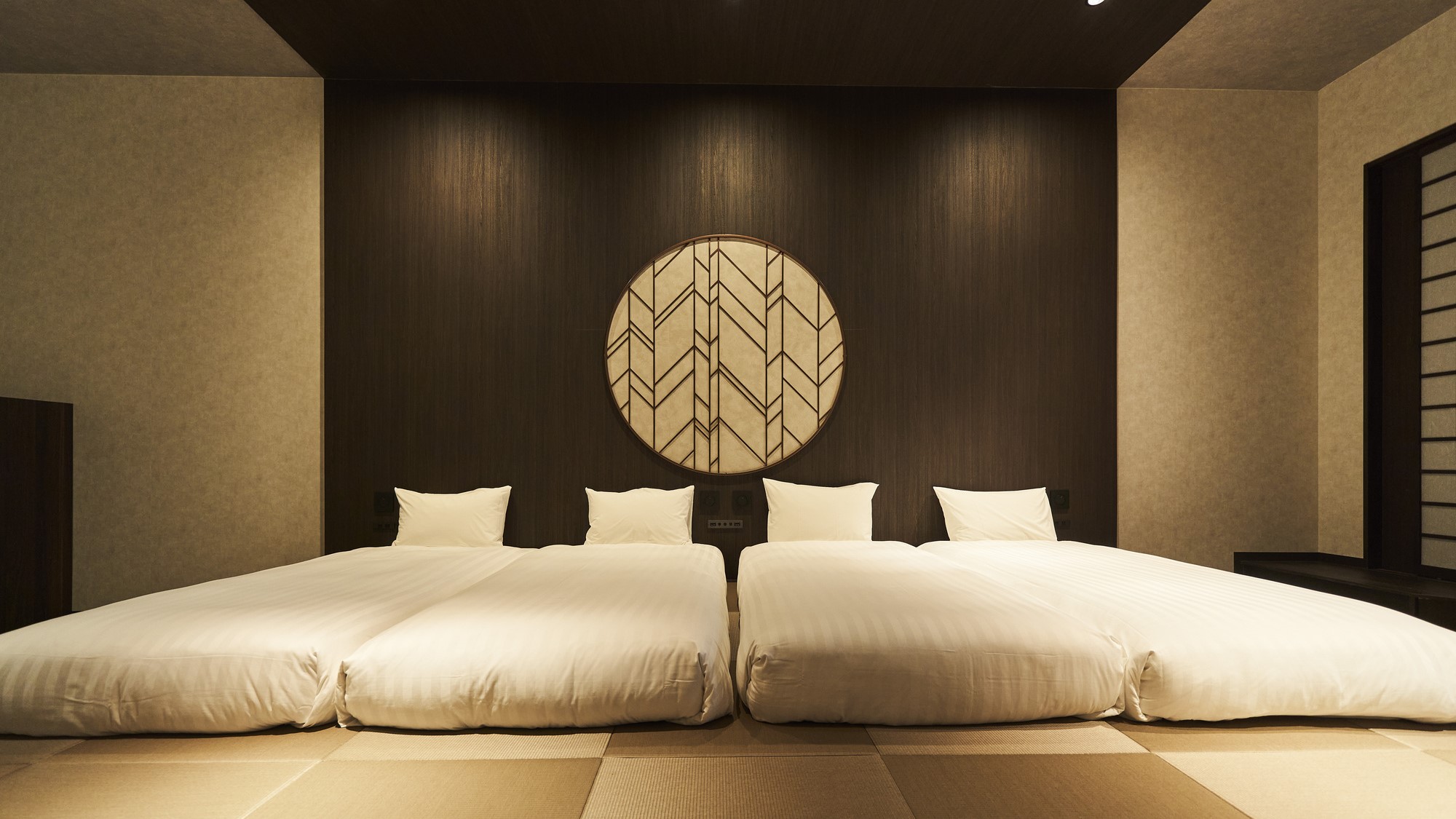 和モダン4ベッドルーム100&times;200 37平米