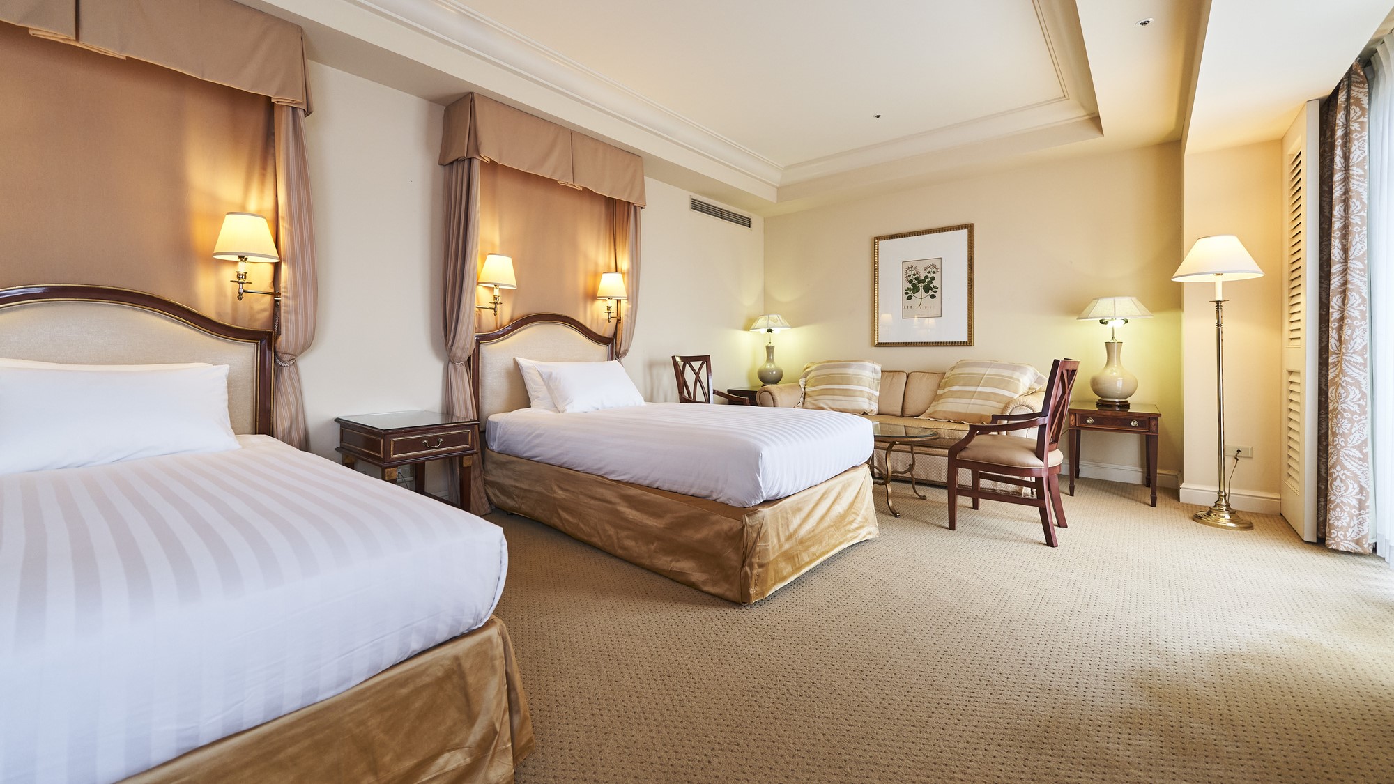 デラックスツインルーム110センチ&times;200ベッド2台