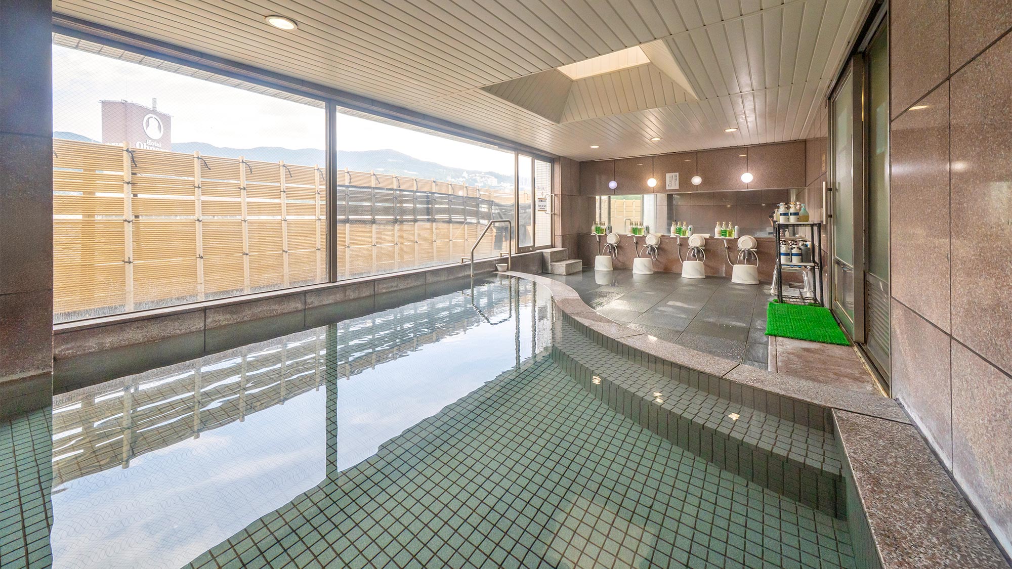 【大浴場】景色はご覧いただけんませんが、良質な自家源泉をたっぷりとご堪能いただけます