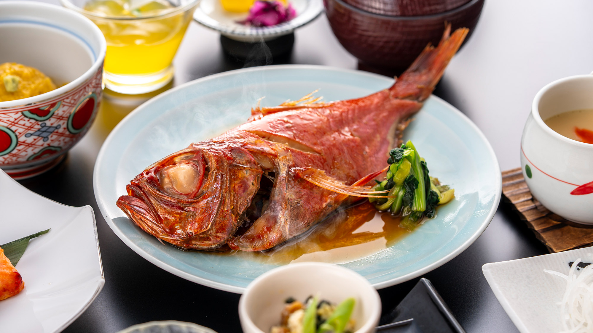 伊豆名物の金目鯛の煮付け