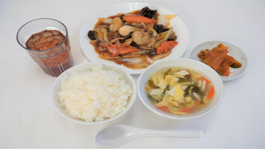 【朝食例A】選べる朝食セット（白ご飯・スープ・漬物付）