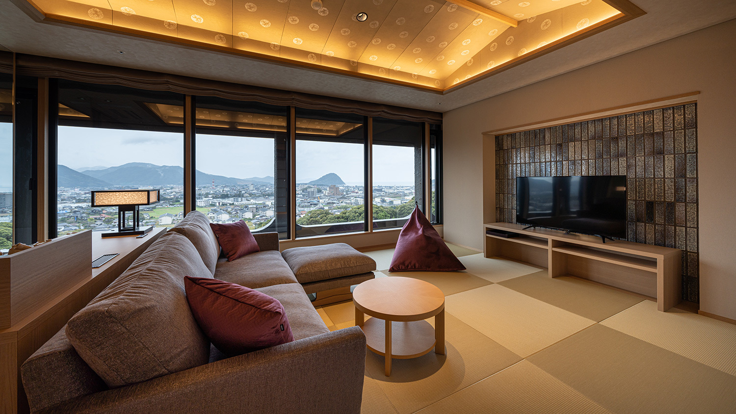 【特別室 綴・灯】最上階 展望風呂付和洋室