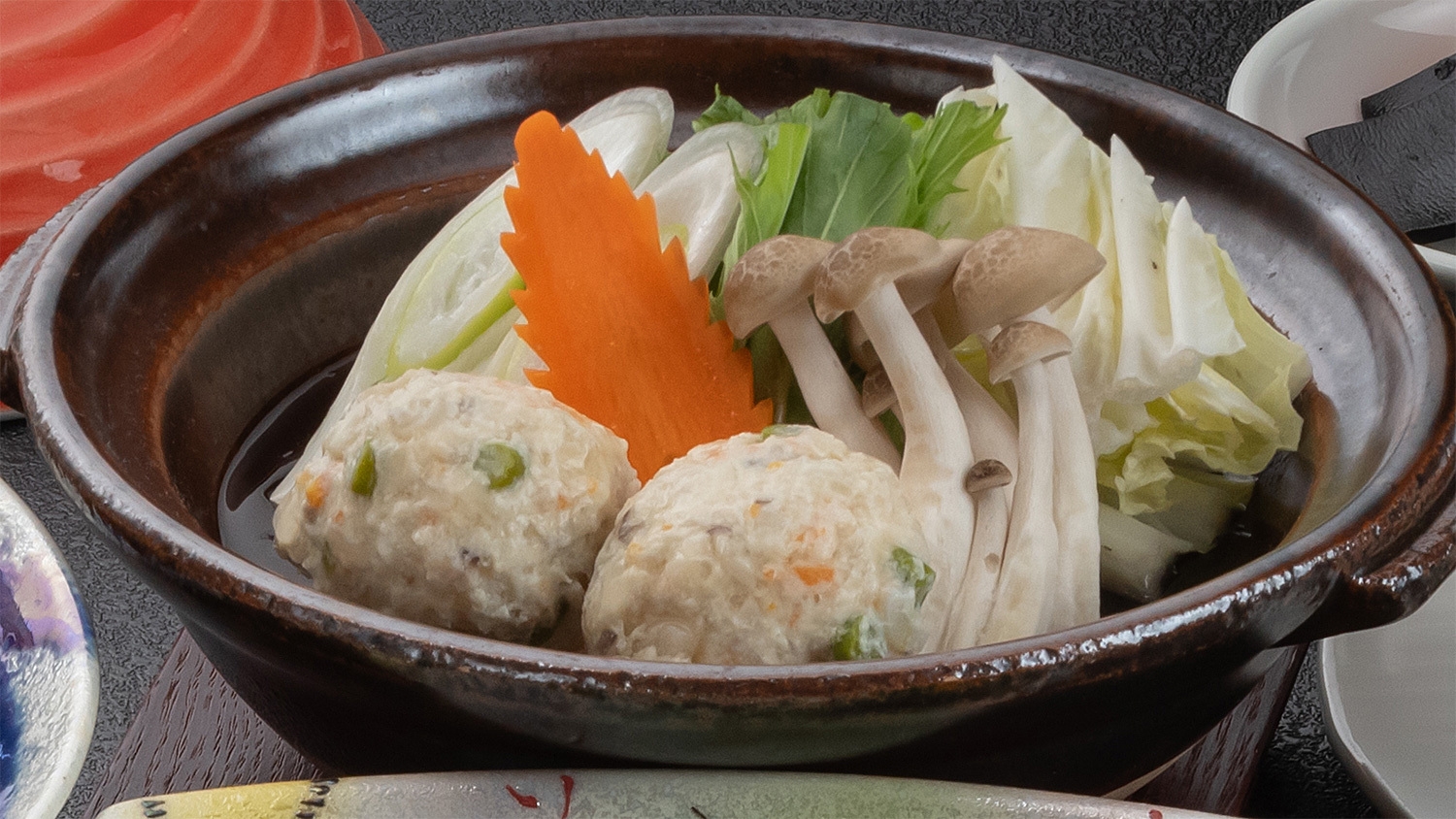 【やすらぎ会席】 彩り鮮やかな料理と14種の湯船で楽しいひと時を♪