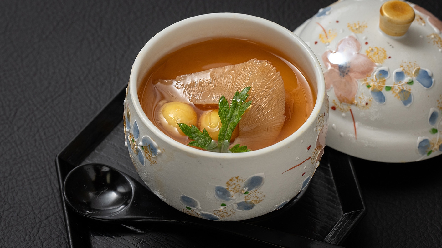 【雪つばき会席】鮑・甘鯛・やまぐち和牛燦を味わう美食会席