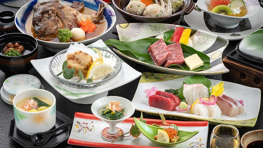 【やすらぎ会席】 彩り鮮やかな料理と14種の湯船で楽しいひと時を♪