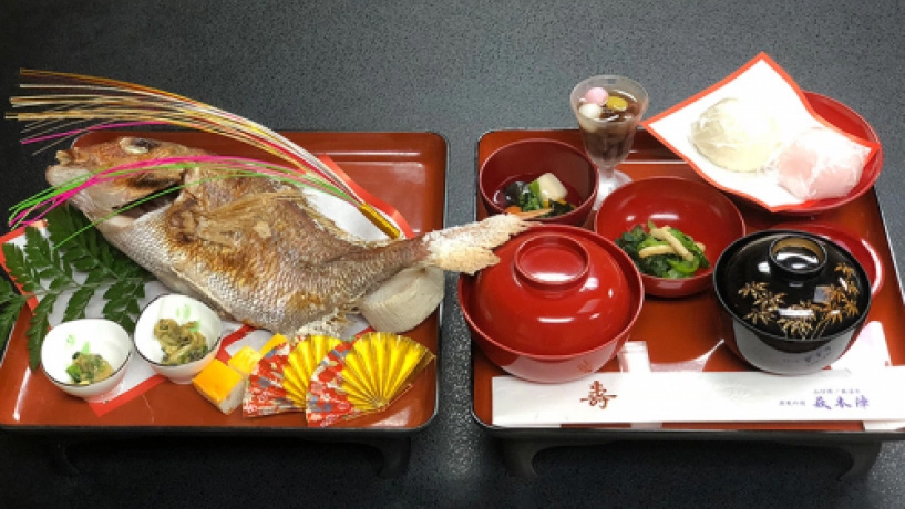 お食い初め祝い膳
