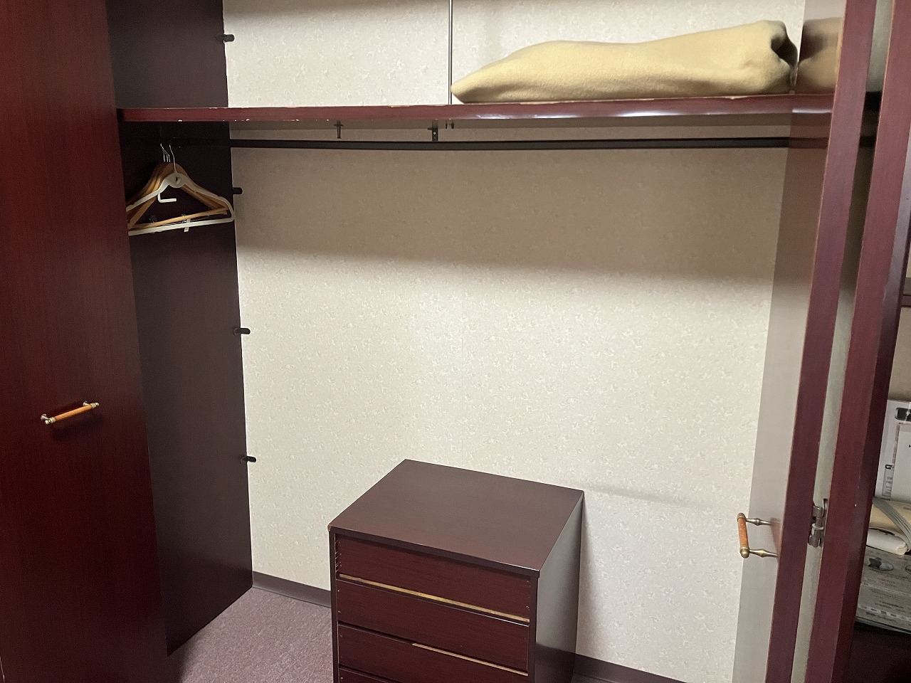 客室内クローゼット