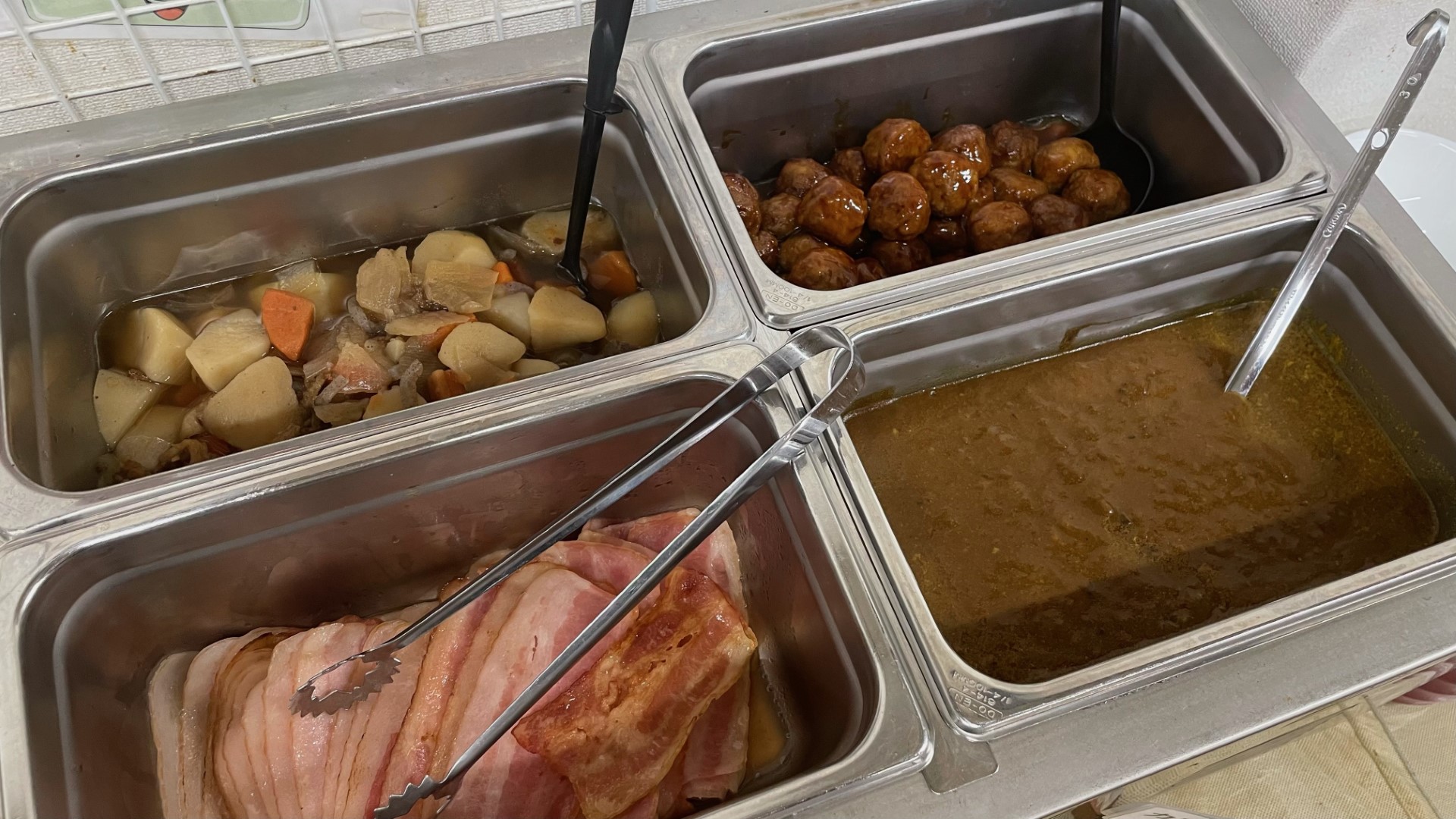 朝食　バイキング