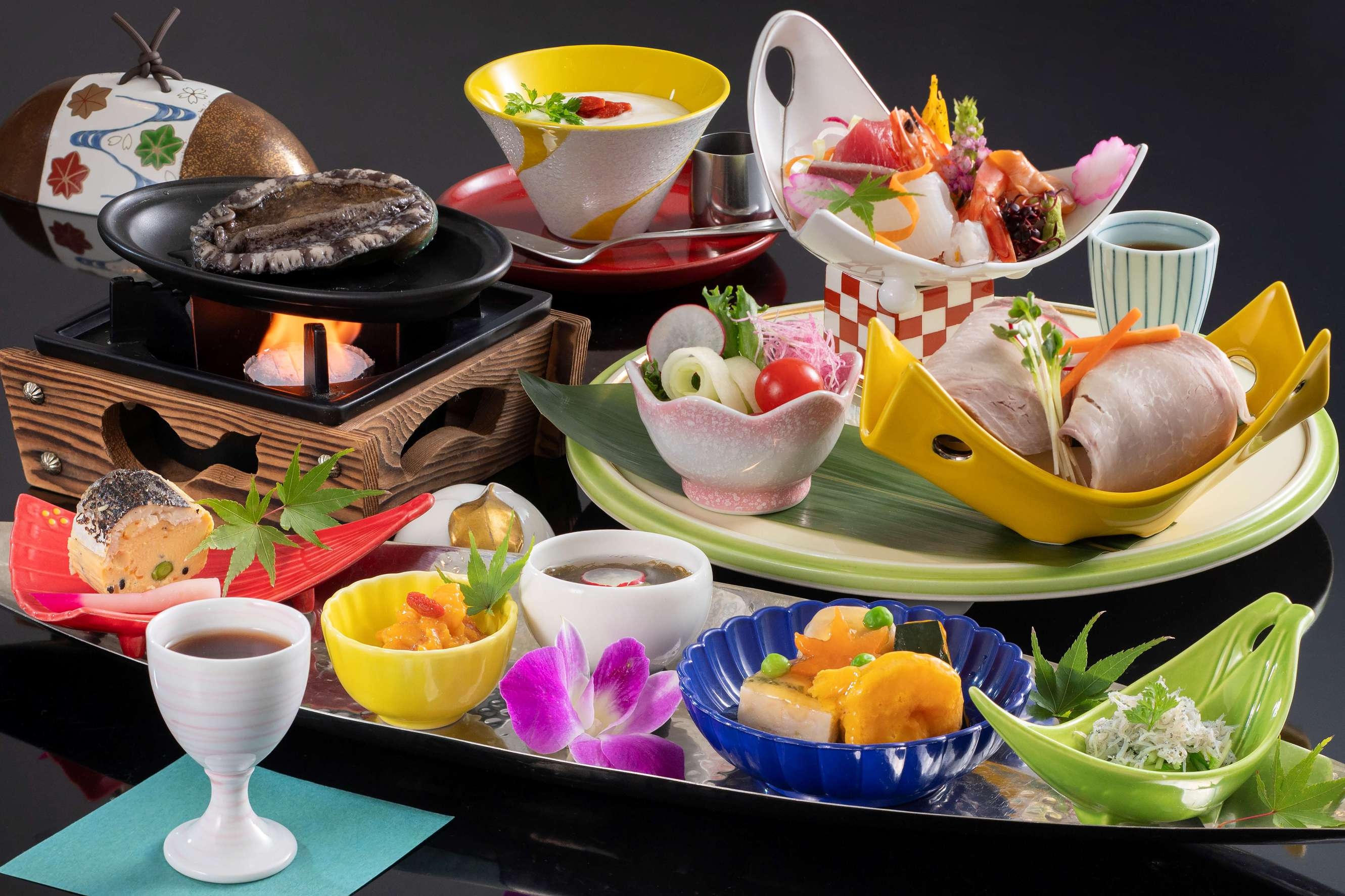 《4/1〜》お気軽温泉旅♪魚介お造り五種・活け姫鮑(あわび)陶板焼き【かしこじま御膳】