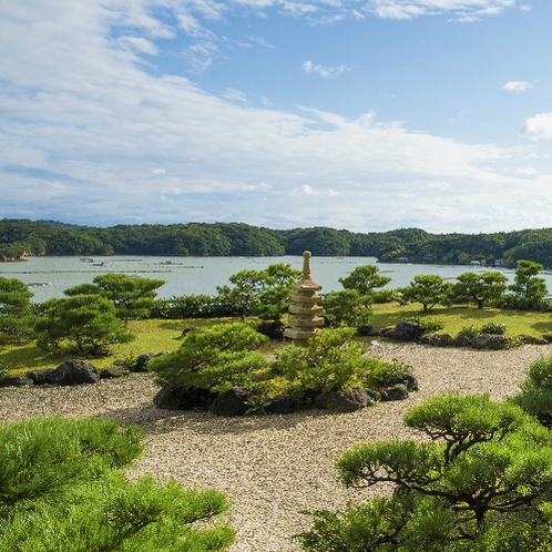 ■3階見晴庭園　左