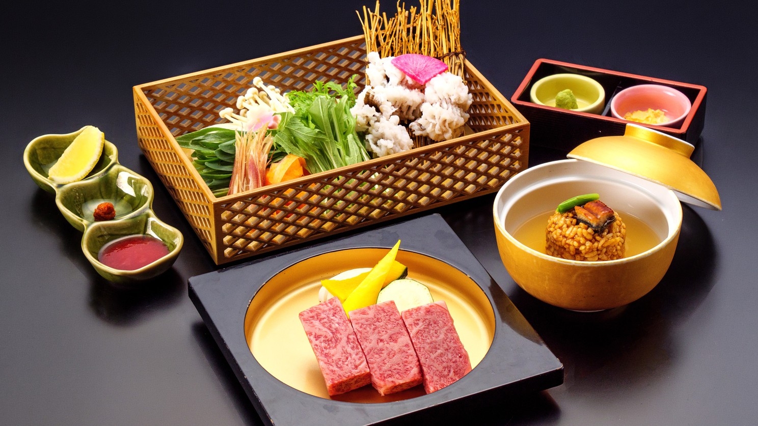 【半個室でお食事】近江牛ステーキ、九条ねぎと瀬戸内鱧の清涼鍋を楽しむ夏のグルメ会席